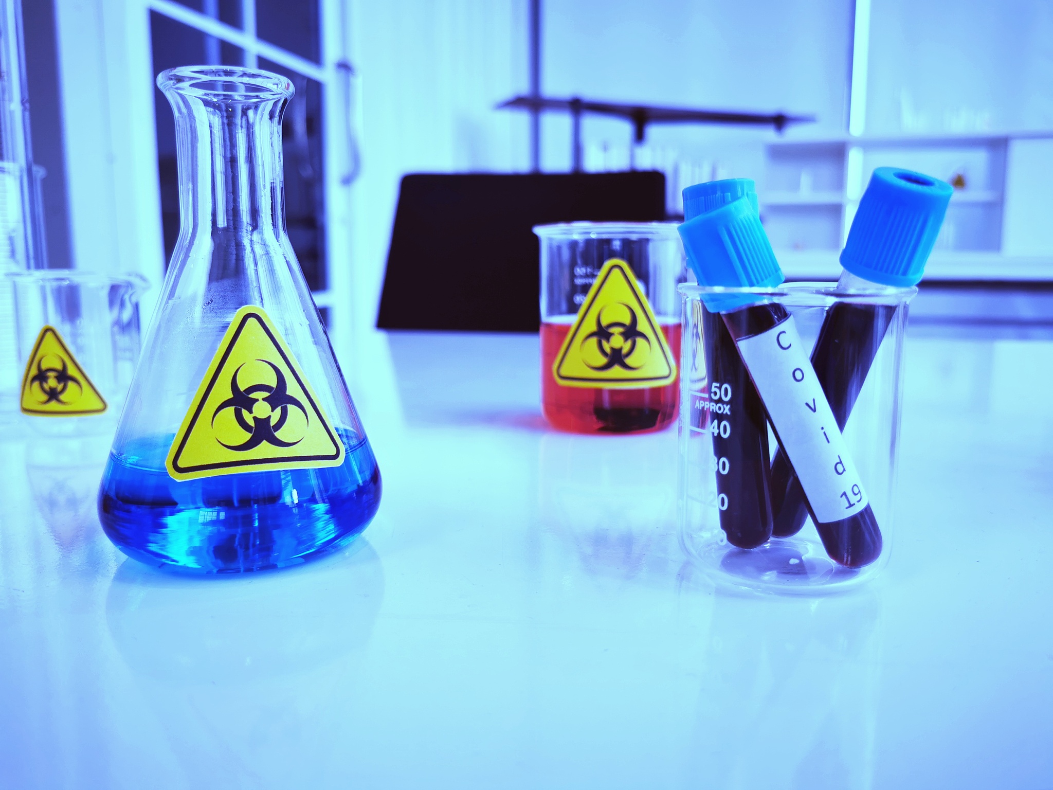 实验室安全：教授讲解危险化学试剂事故处理方法