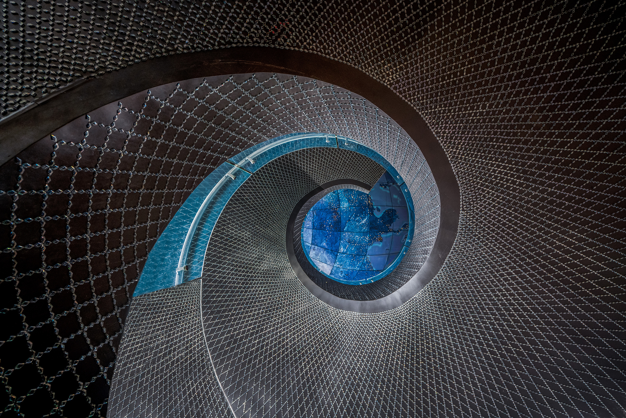 2020年诺贝尔物理学奖获得者：黑洞研究先驱