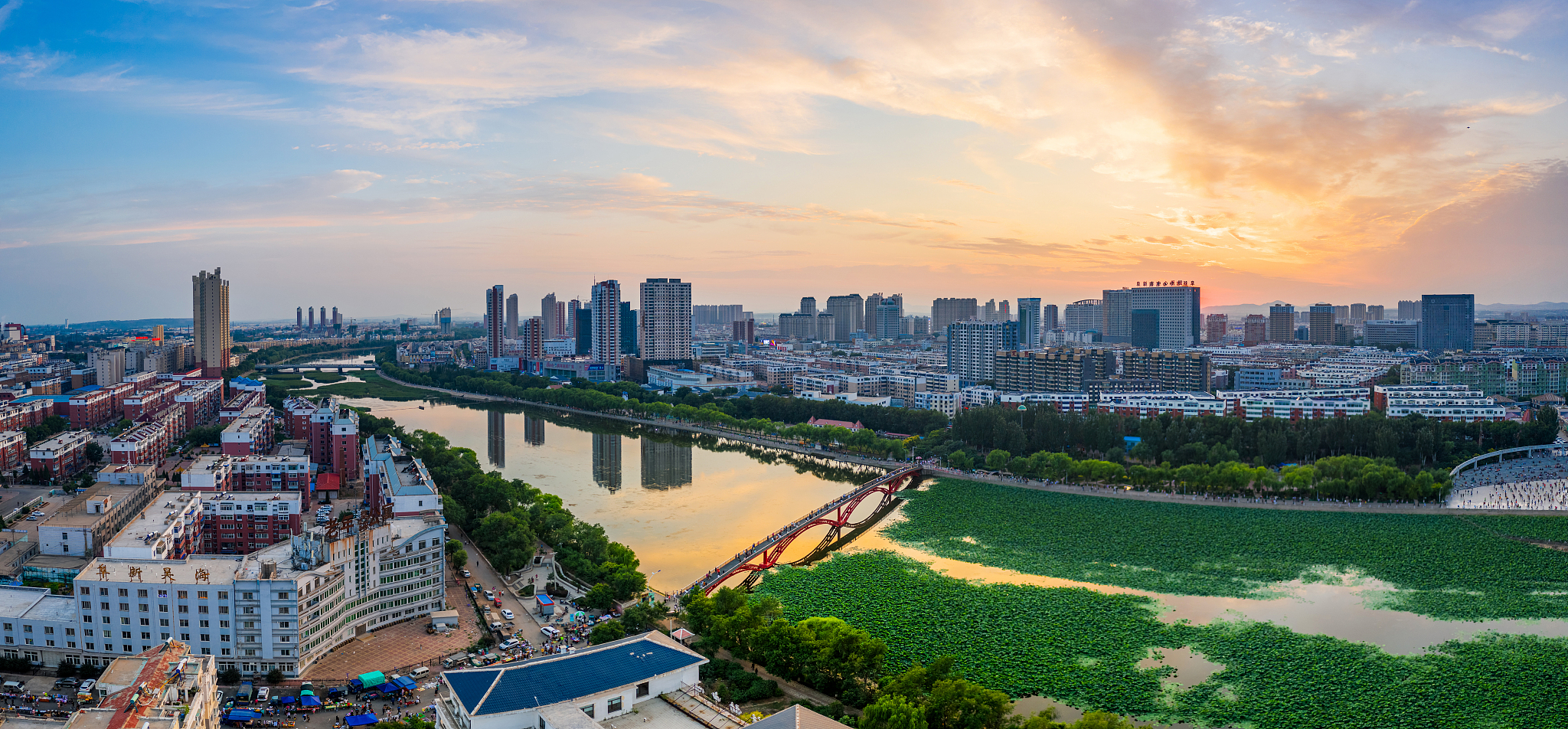 夏季的阜新市细河风光