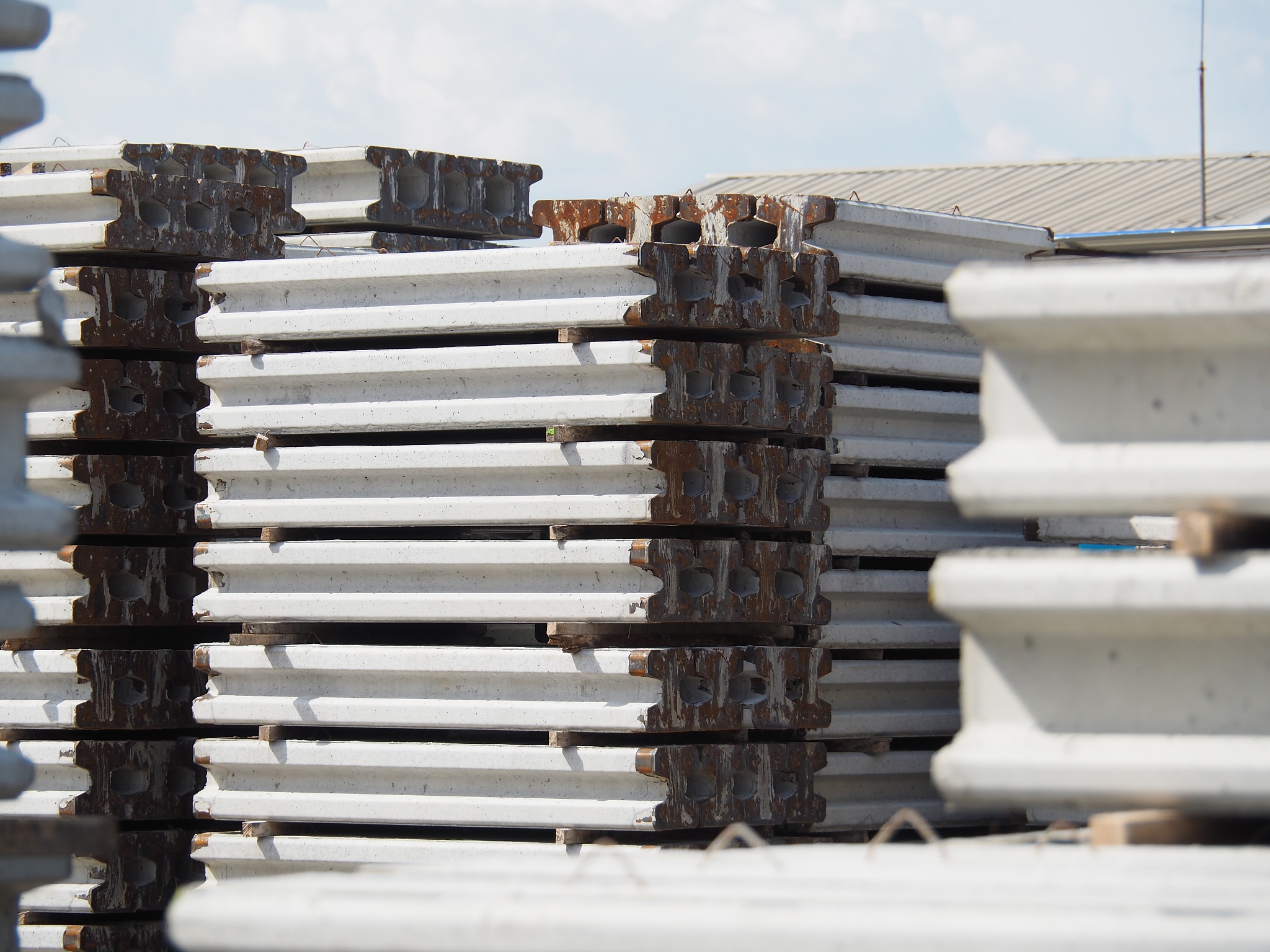 重庆市三峡职业技工学校2023年招生专业：机械、商管、医疗、旅游等