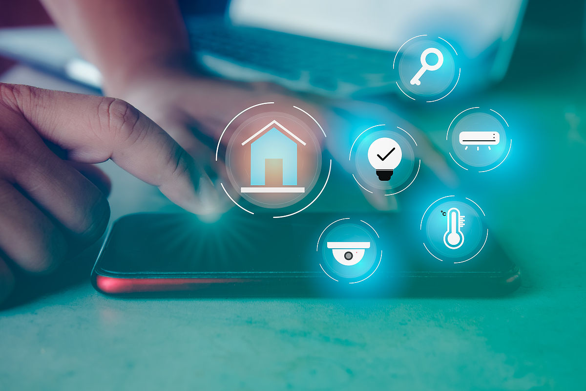 高效智能管家：快速准备早餐，服从命令，时刻待命