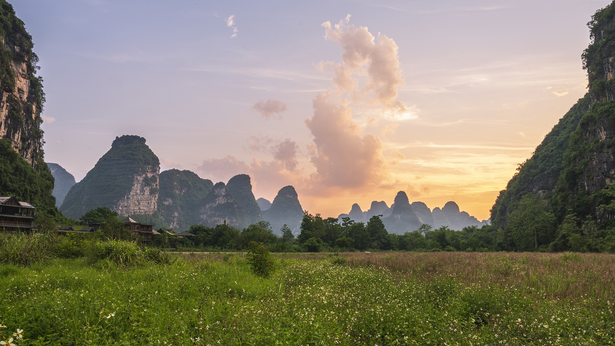 广西女孩子上什么中专好？2022年热门中专专业推荐