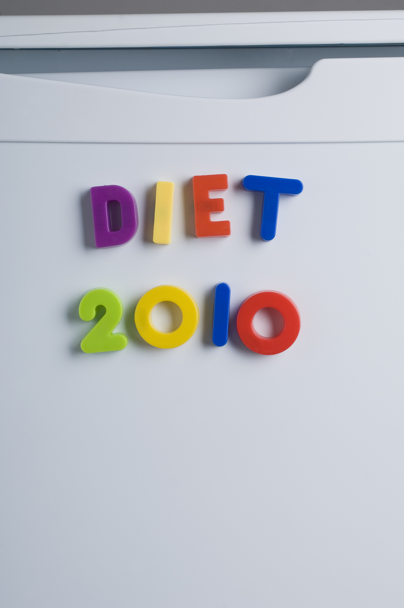 固体的磁性1原子磁性2顺磁性3磁畴4铁磁性、亚铁磁性和反铁磁性的物理起源参考书目 1方俊鑫、陆栋著《固体物理学》上下册上海科学技术出版社19802王矜奉著《固体物理教程》山东大学出版社2008年3黄昆原著韩汝琦改编《固体物理学》高等教育出版社2010年