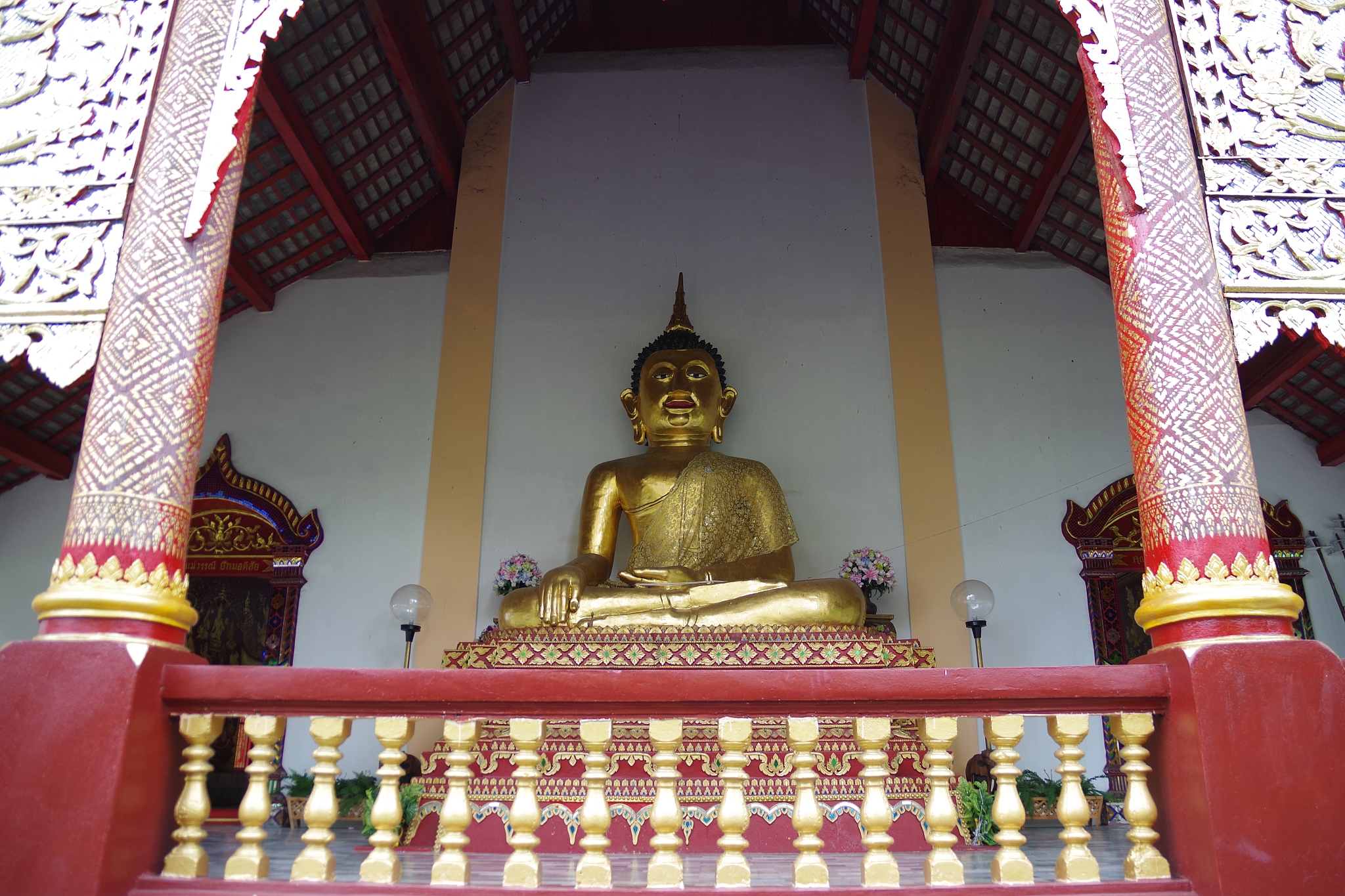 buddhist temple in chiang mai
