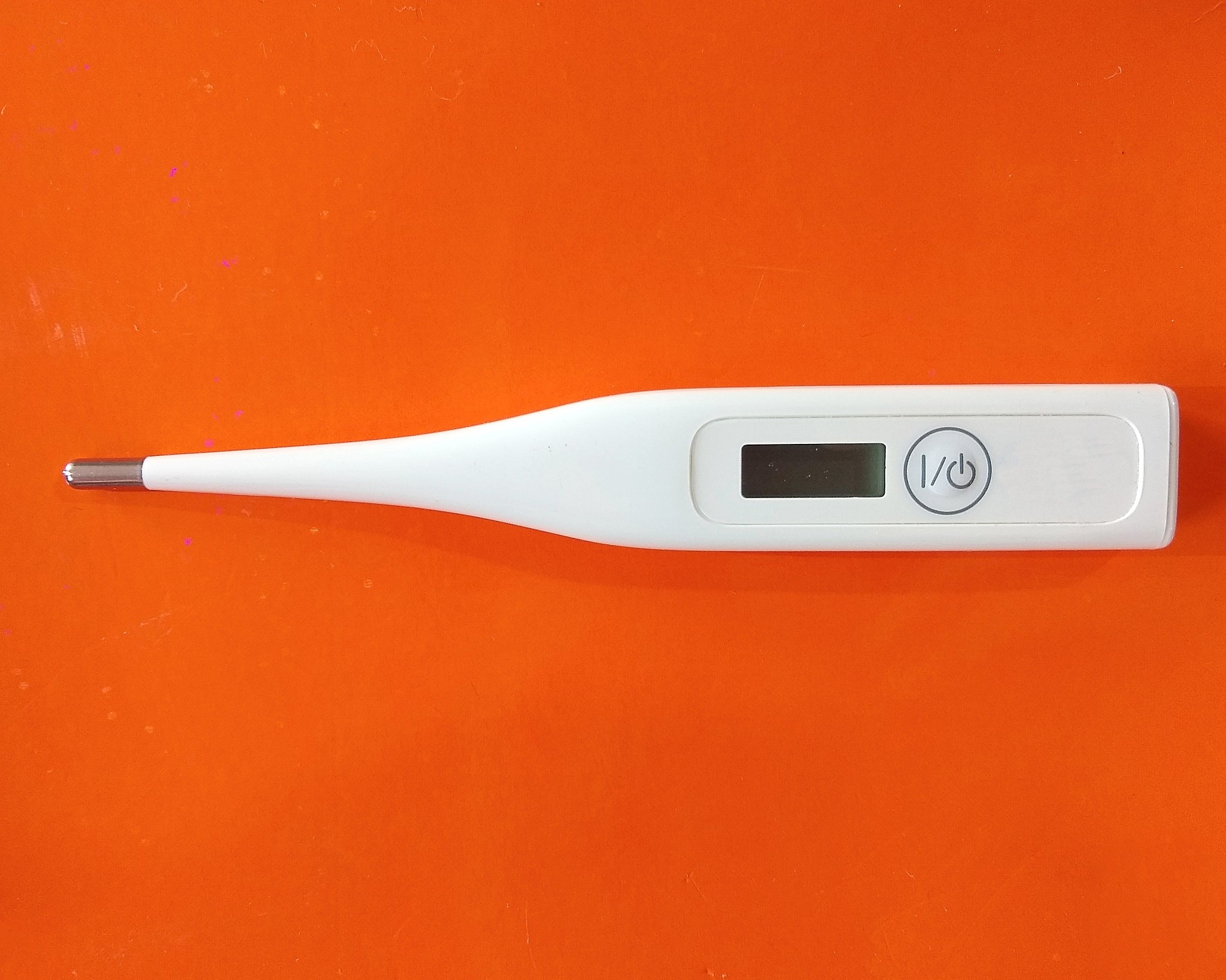 一机多用！额温、耳温、物温三测，LED大屏夜光模式，电子温度计使用感受