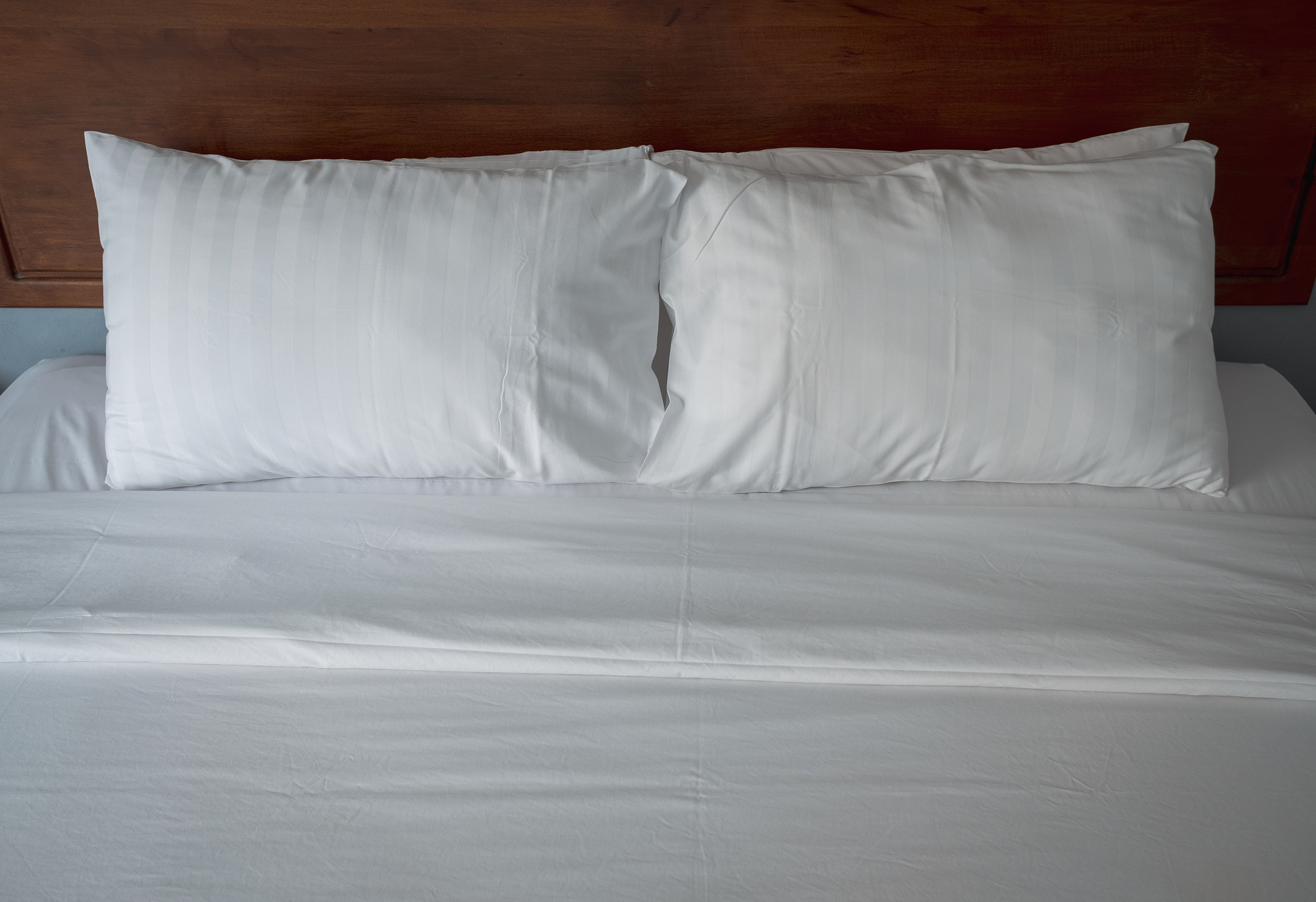 empty bed at home