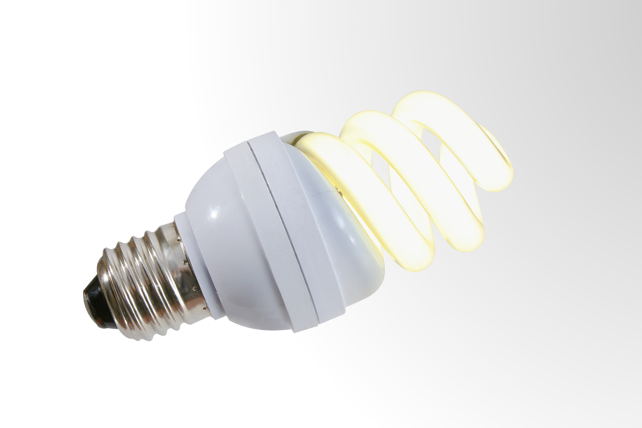 日照防爆应急灯：7大要求保障安全照明