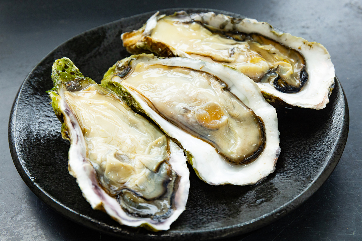生蚝怎么吃最方便？先蒸还是先开壳？