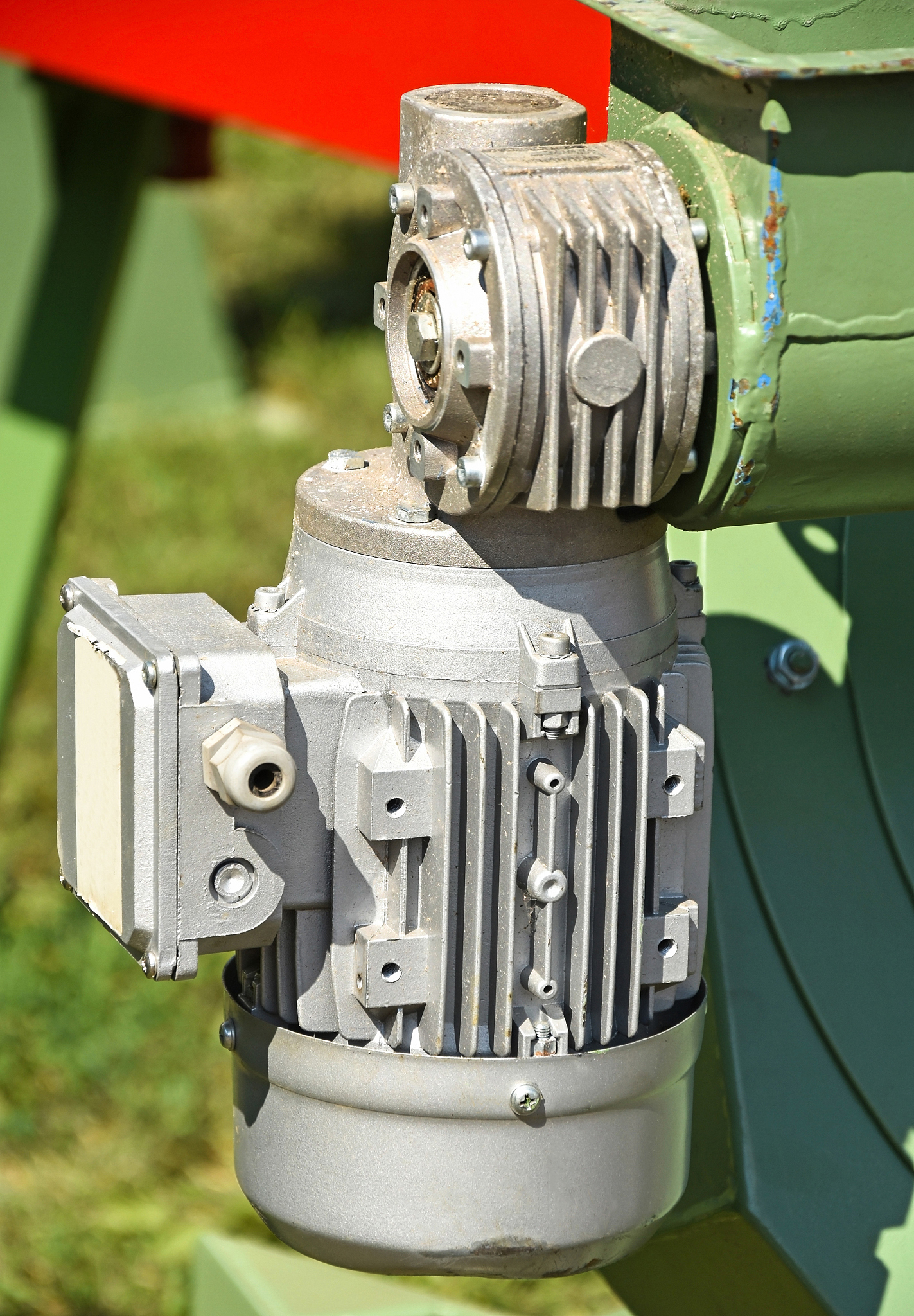 柴油发动机VE分配泵升级：机械调速器改电子控制