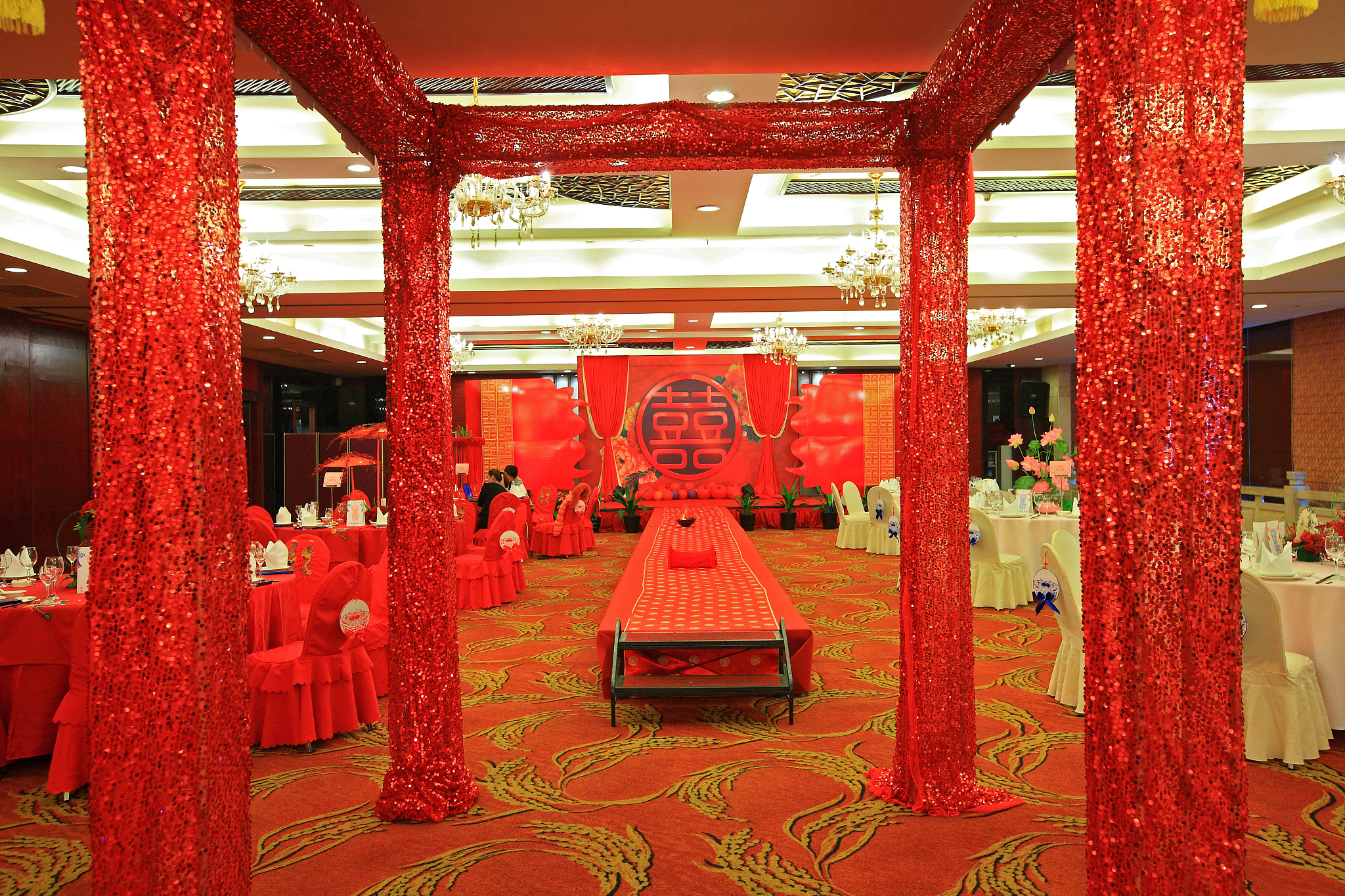 点燃婚礼激情！20条深度买家评论，揭秘结婚礼炮用品的魅力