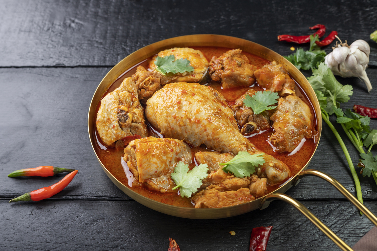 酱香浓郁，鲜嫩多汁！解锁酱鸡的美味秘诀