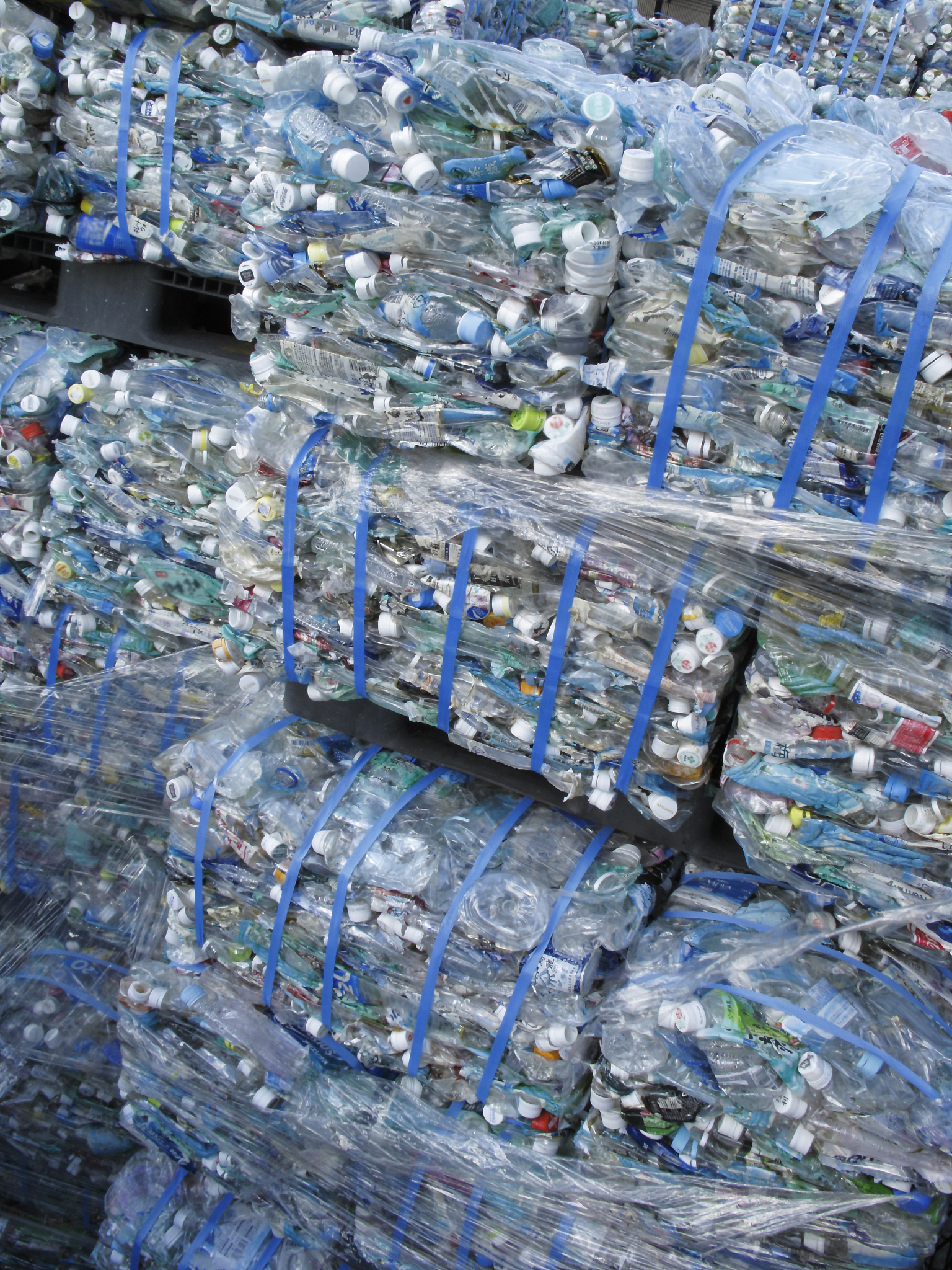 eva胶膜回收价格是多少钱帮我用200字详细描述