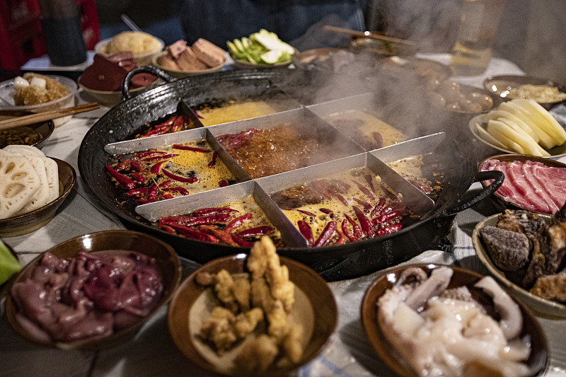 蜀大侠火锅品牌形象概念片创意方案：打造'蜀味江湖'，引爆消费热情