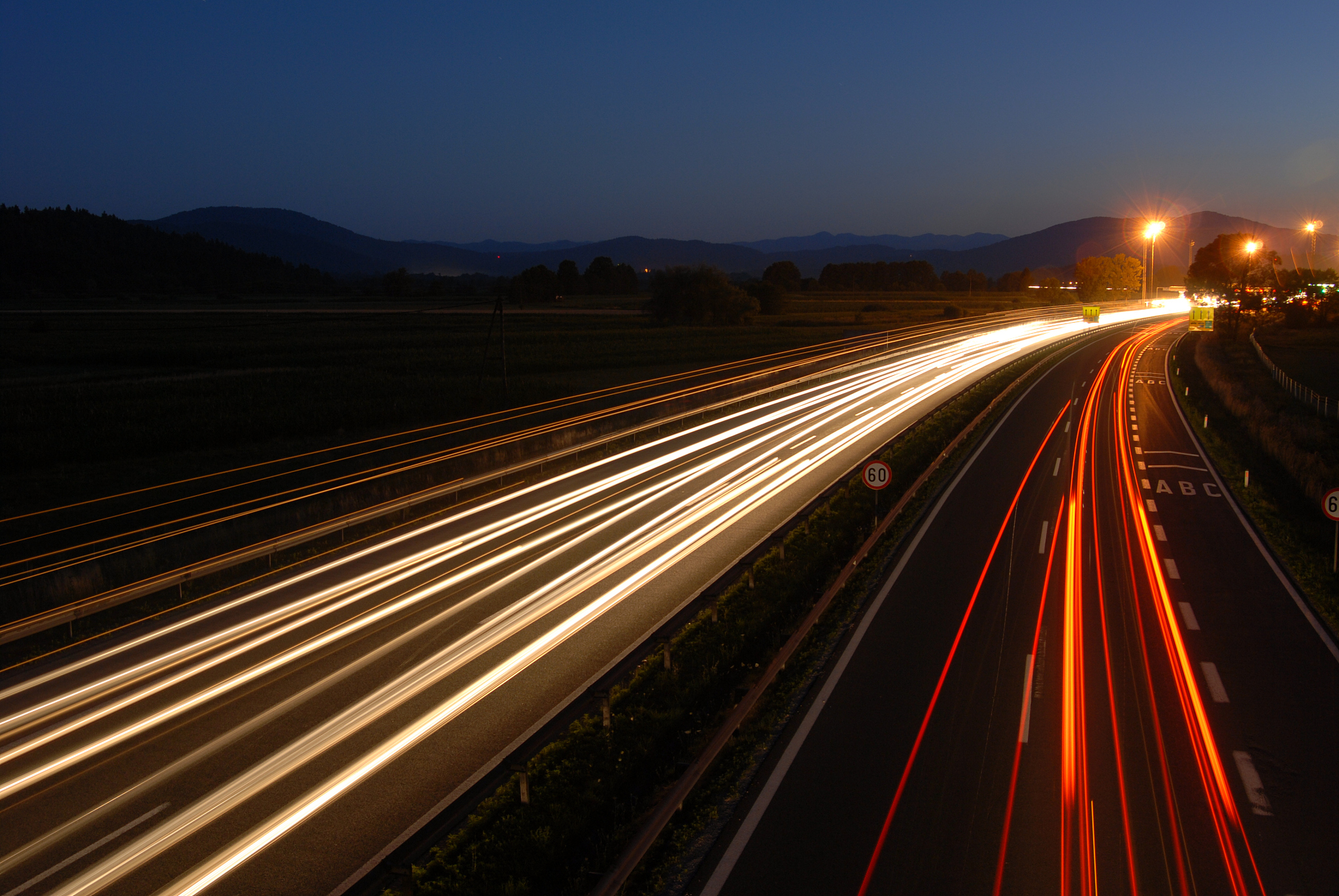浙江公路技师学院2022年招生简章 - 就业前景广阔