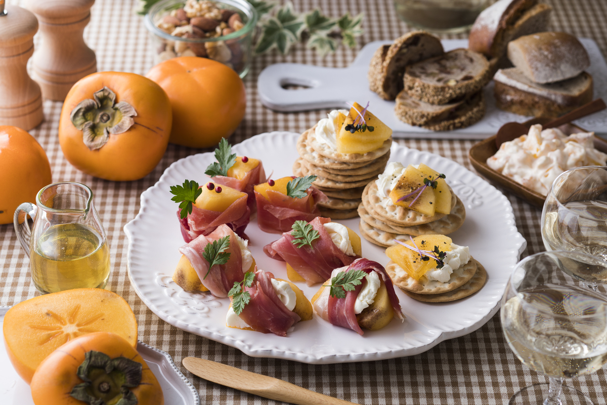 帮忙写一个关于美食的静态网页