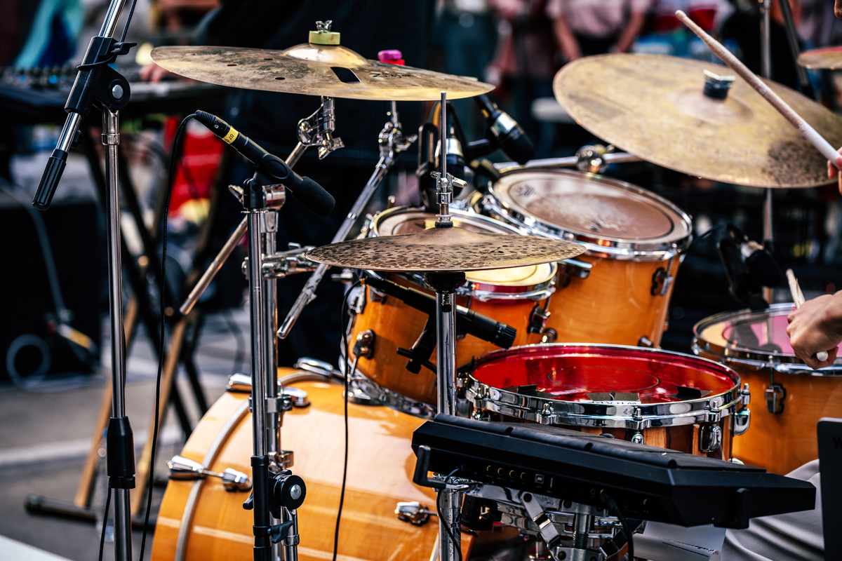 我学架子鼓的苦与乐 写一篇300字小学作文