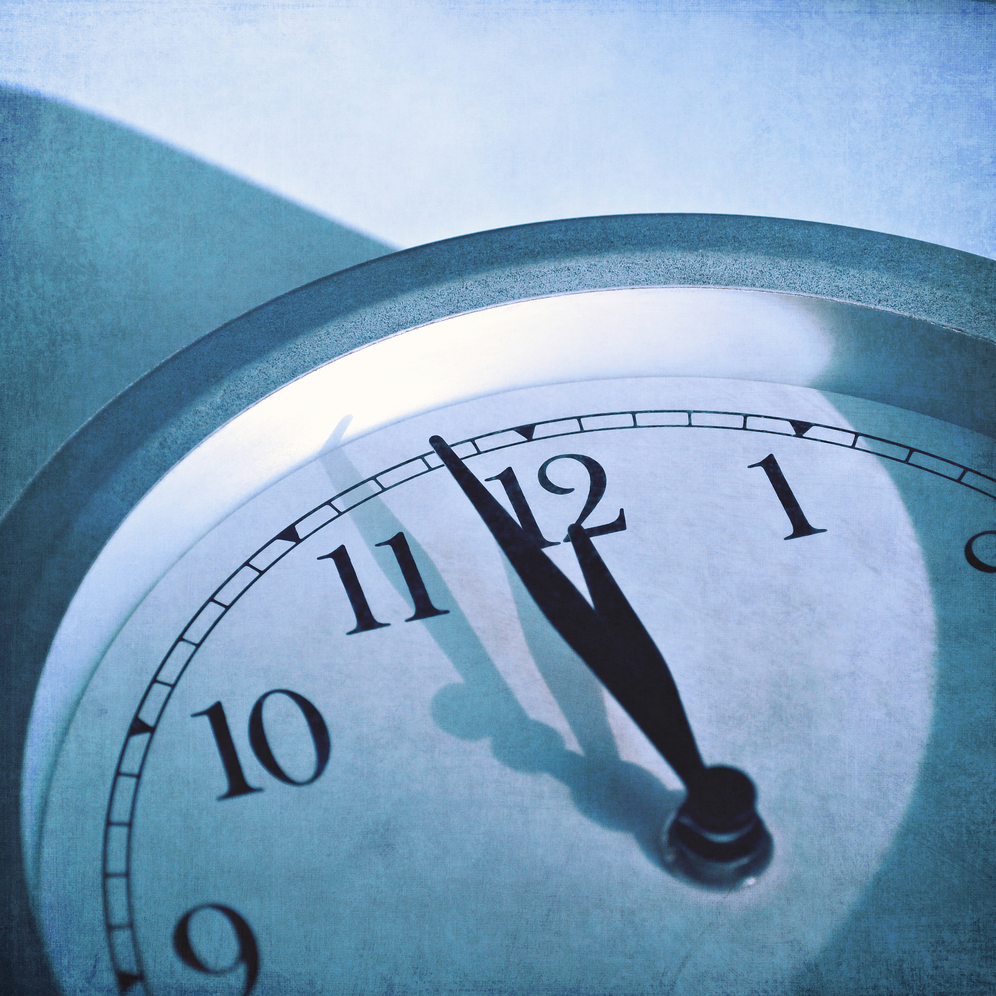 科技与时间：掌控与奴役的双重奏