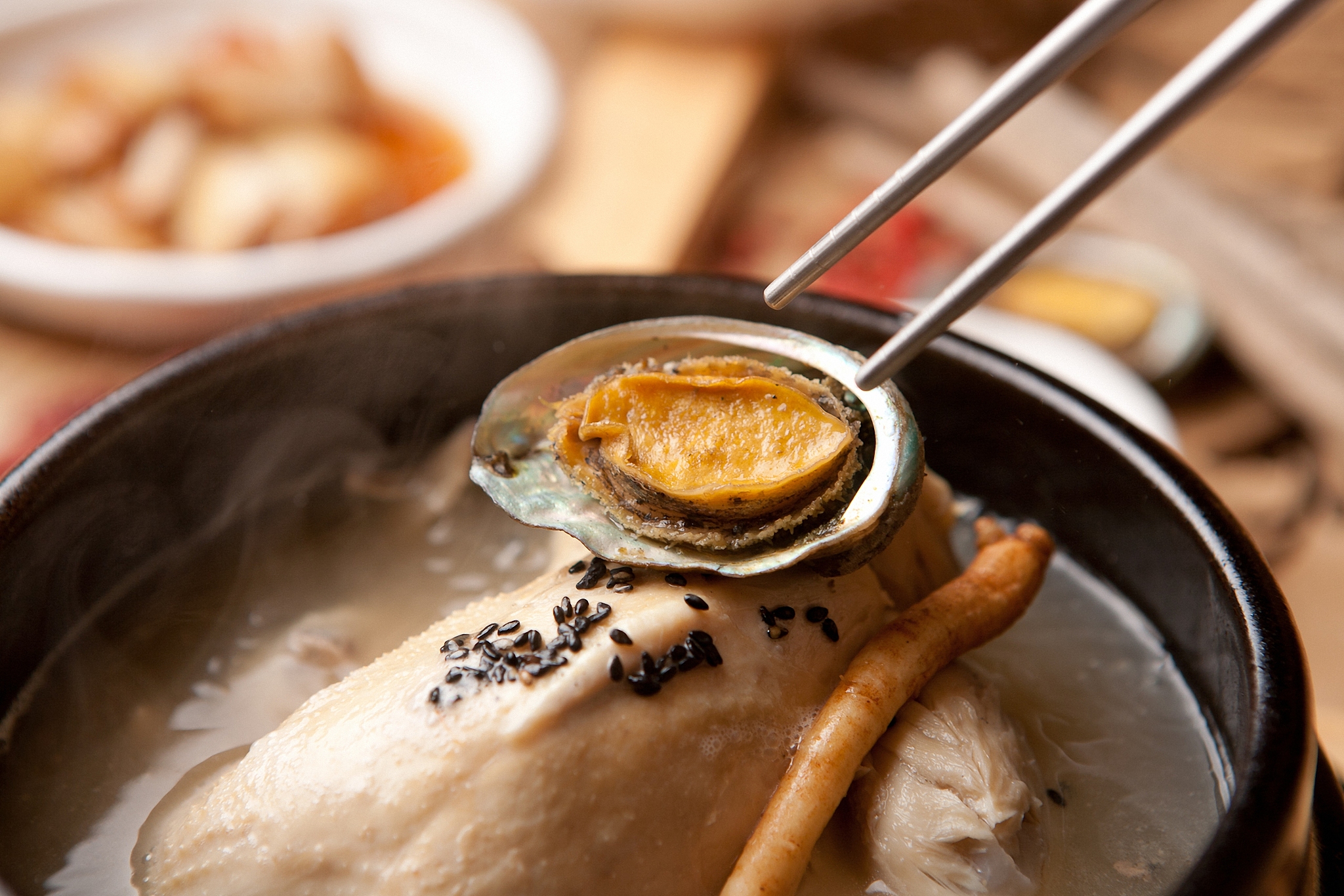 鲍鱼煲鸡汤鲍鱼壳也要放进去吗