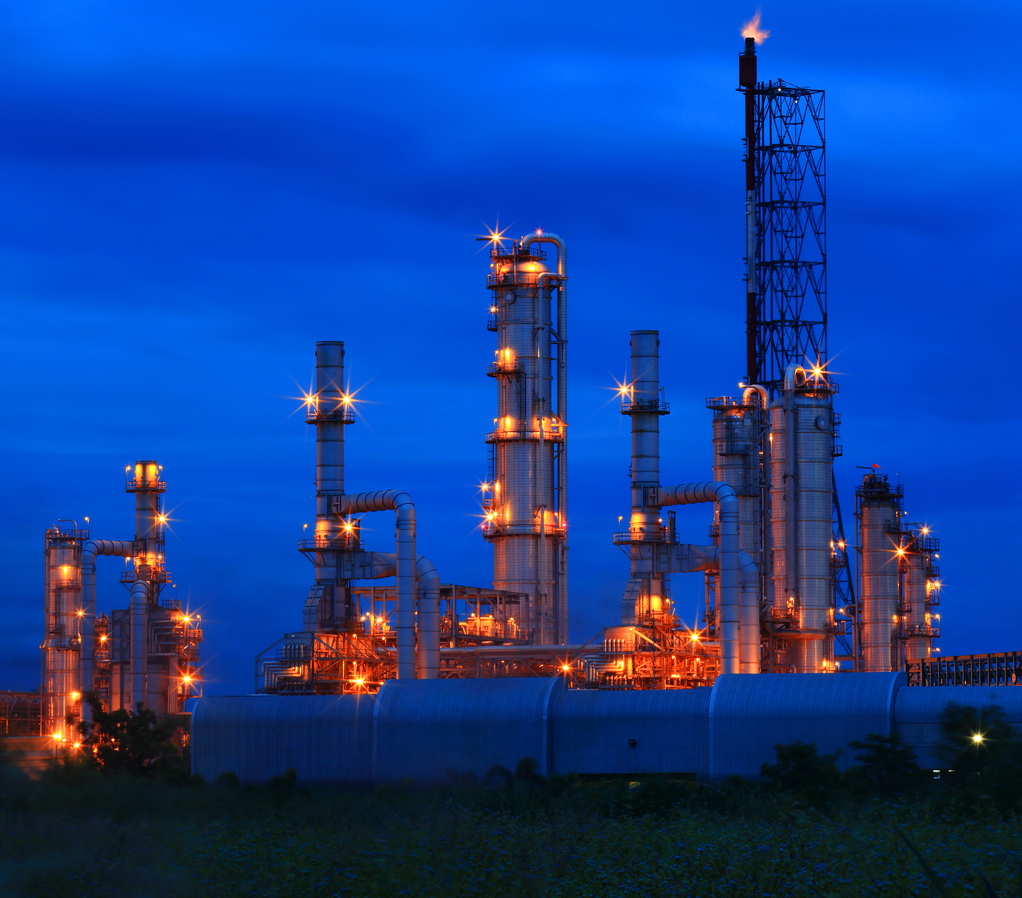 南充石油化工职业学校石油工程技术专业介绍 - 培养石油行业高素质人才