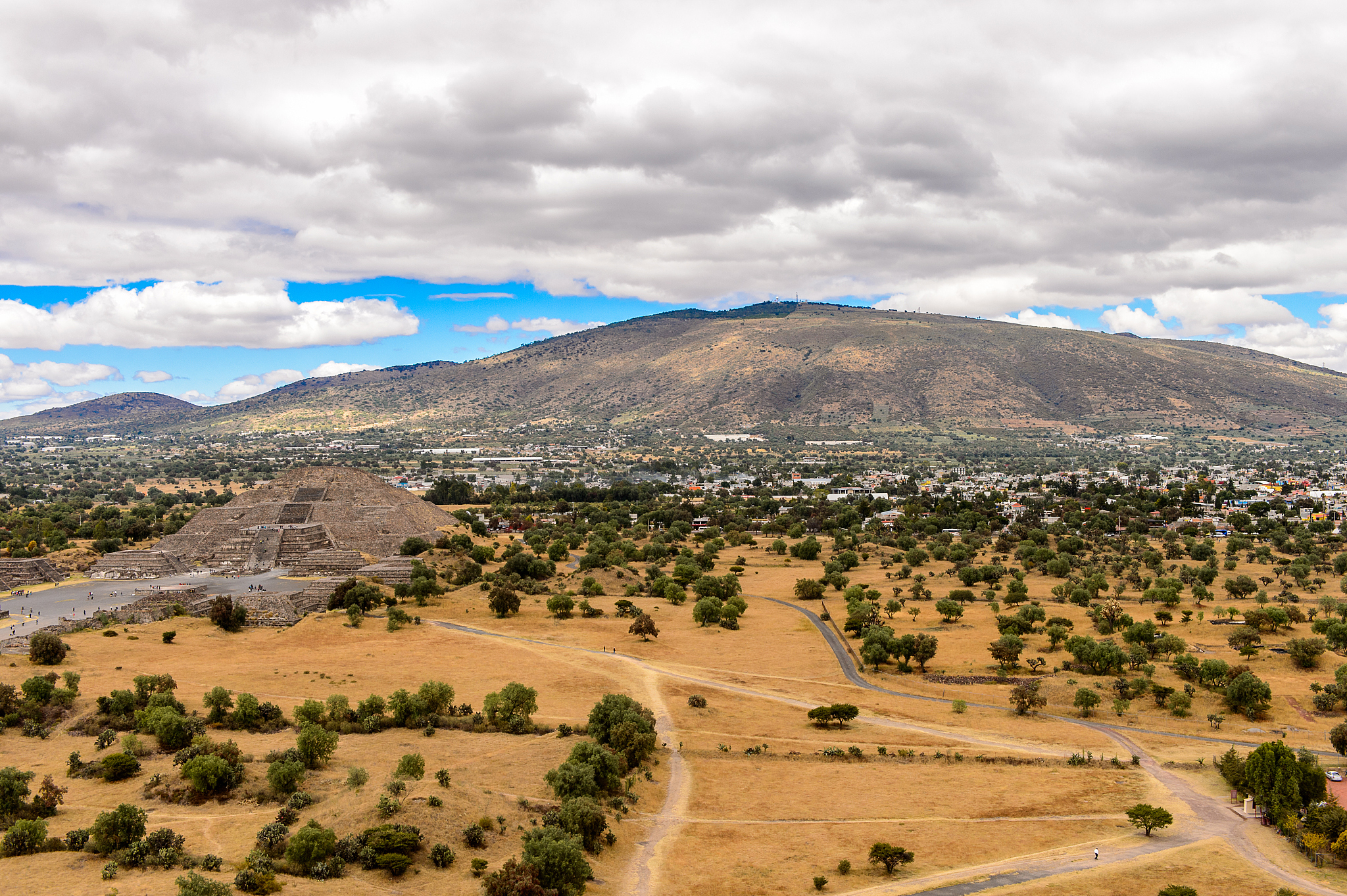 moon pyramid viewed  from the piramide of the sun, teotihuacan, 