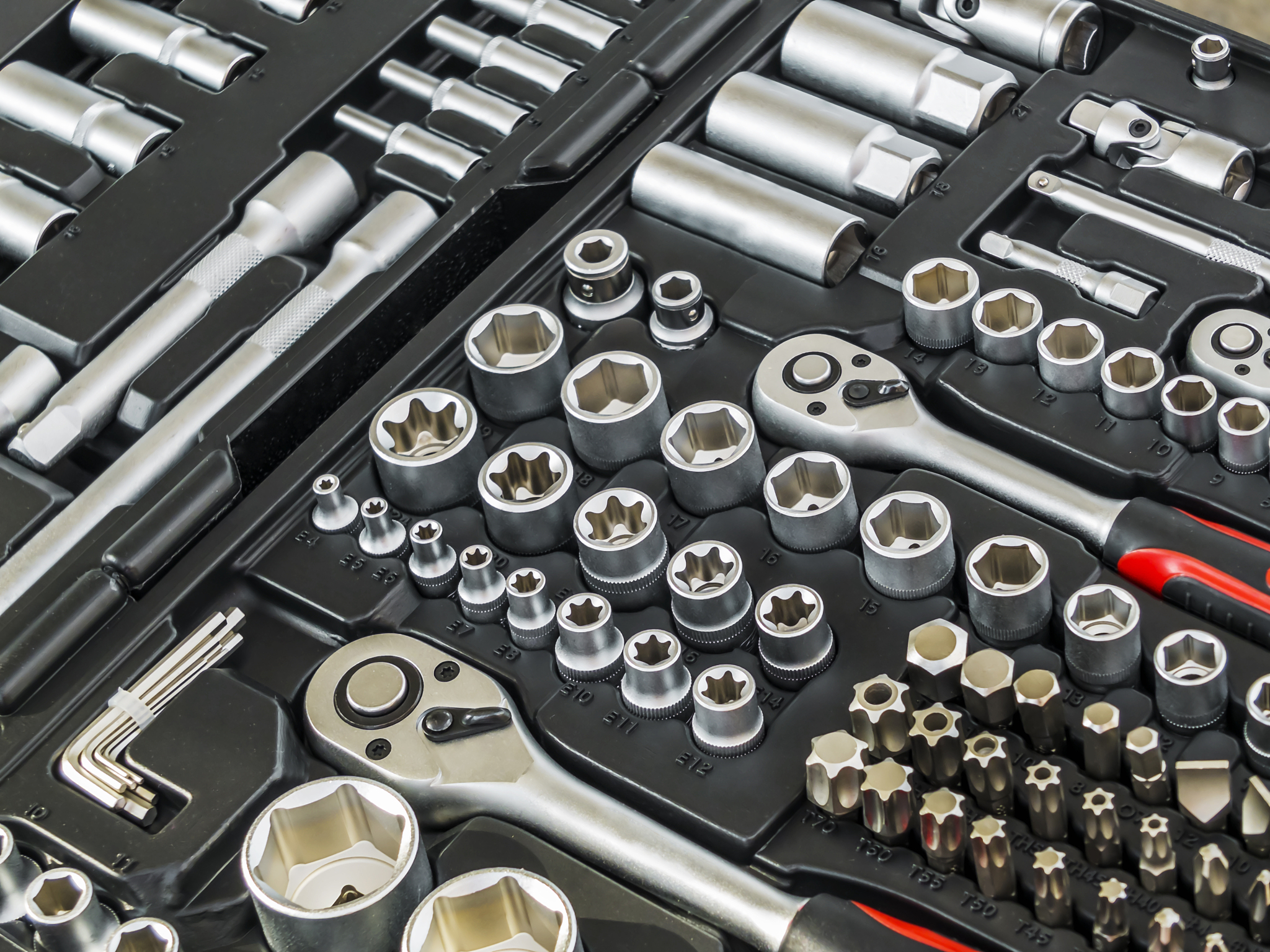 陈仓区职业教育中心招生专业：机械、电子、服务、艺术等领域