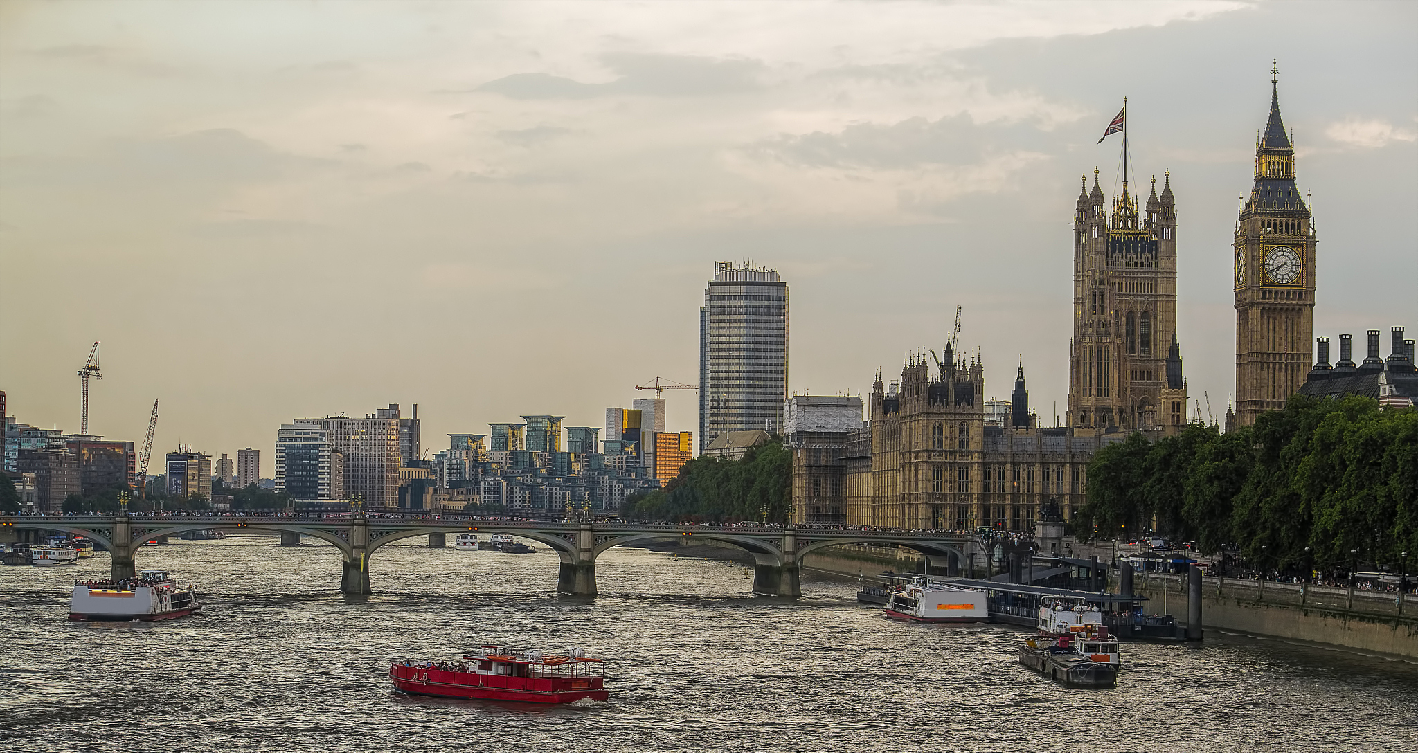 My Dream Trip to England: Exploring History, Culture, and Beauty