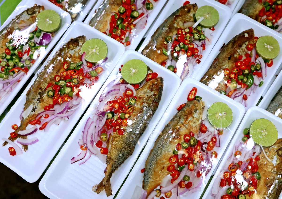 重庆纸包鱼做法视频教程：简单易学，鲜香美味！