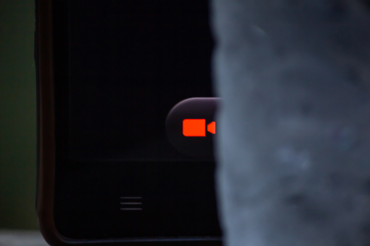 倾听者显示充电完成开机提示低电压？电池问题及使用建议