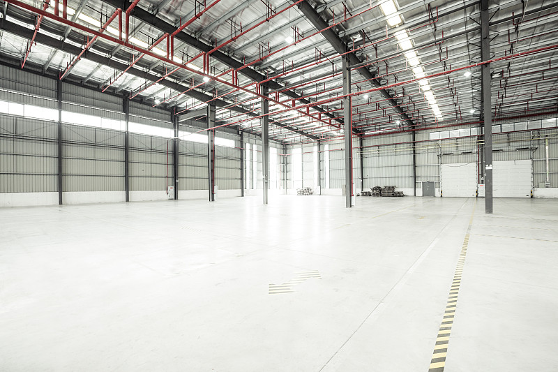 的混凝土仓库和钢结构仓库区别