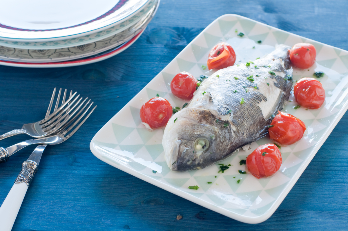 带鱼和西红柿能一起吃吗？营养搭配，美味健康！