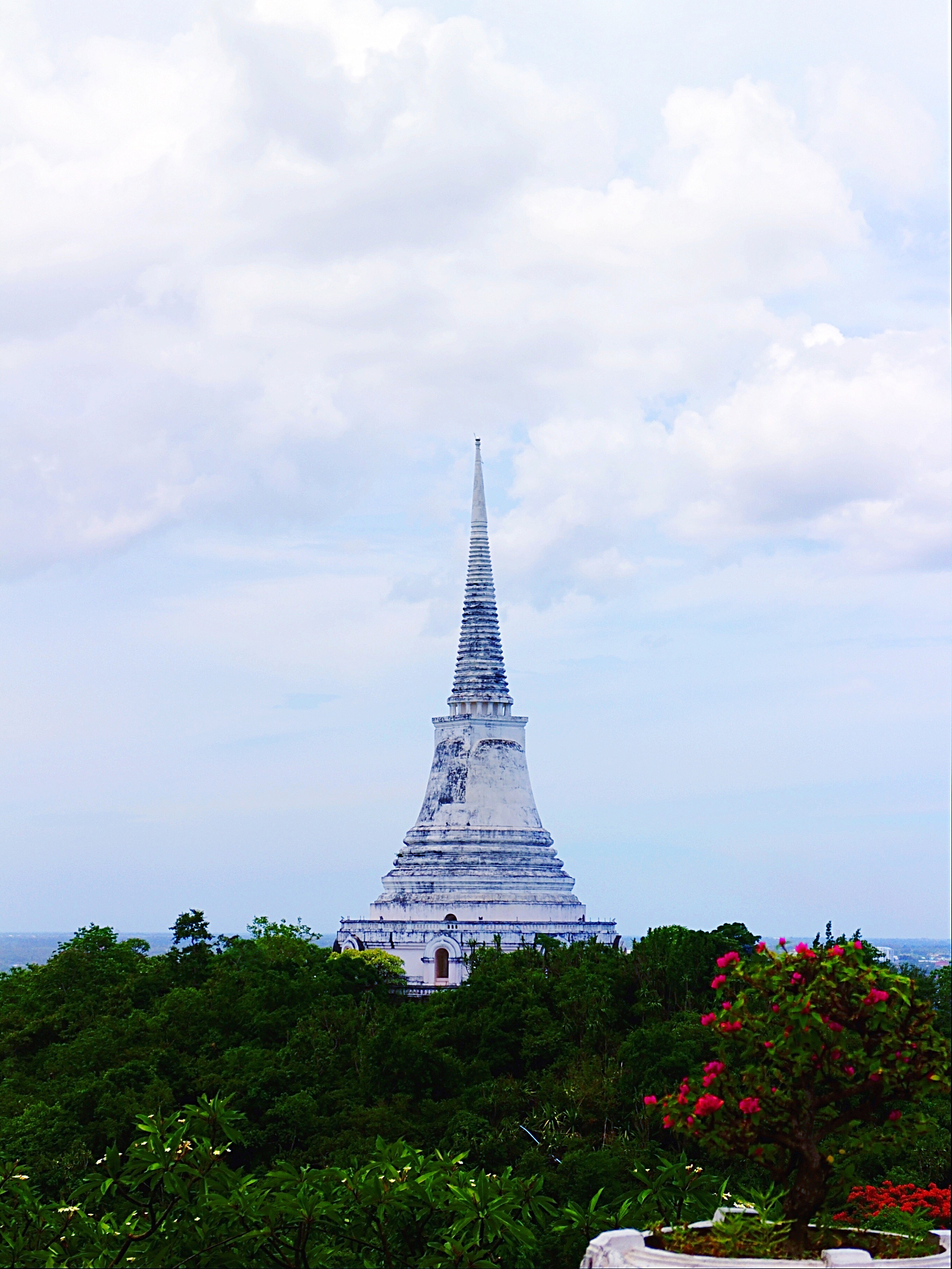 湛江市第二技工学校2022年招生简章 - 培养技能人才，成就美好未来