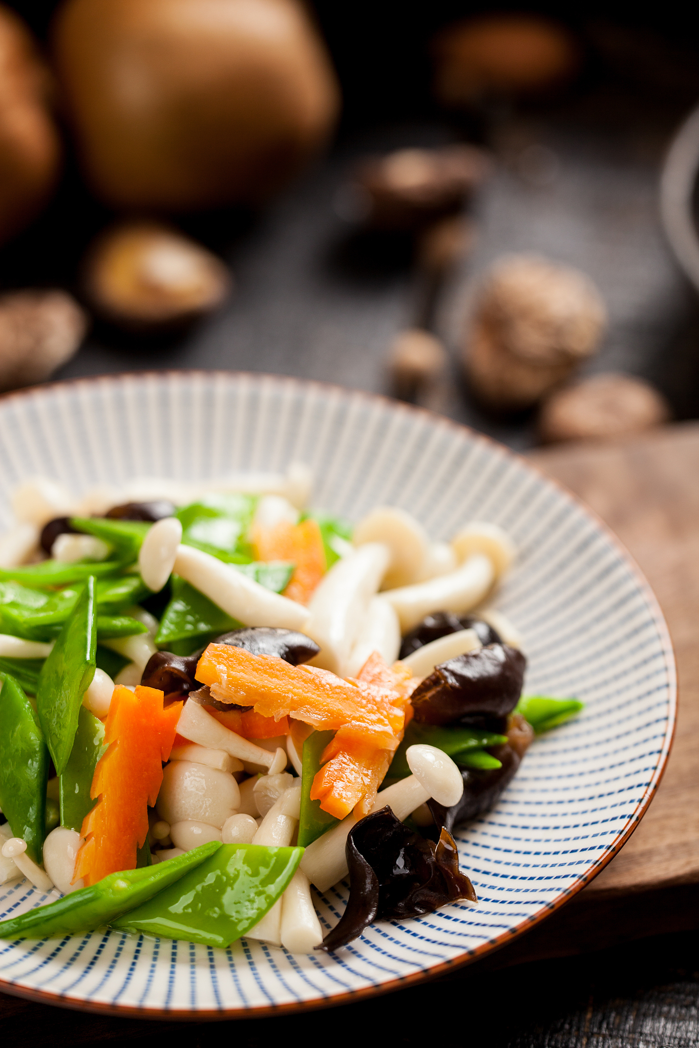 什锦菌菇酱的做法_素酱也可以鲜香味美