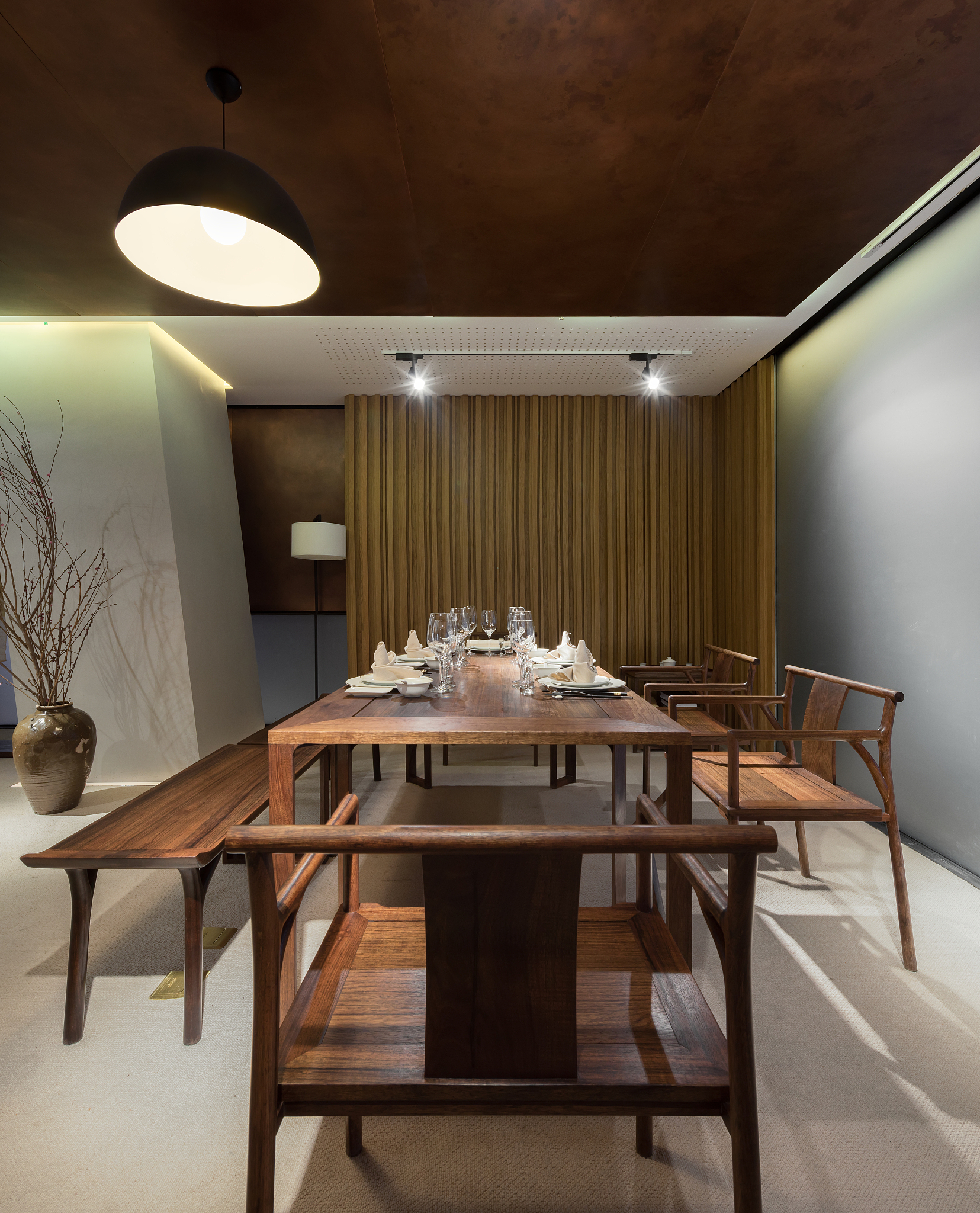 新中式餐桌 | 雅致时尚，完美融合传统与现代