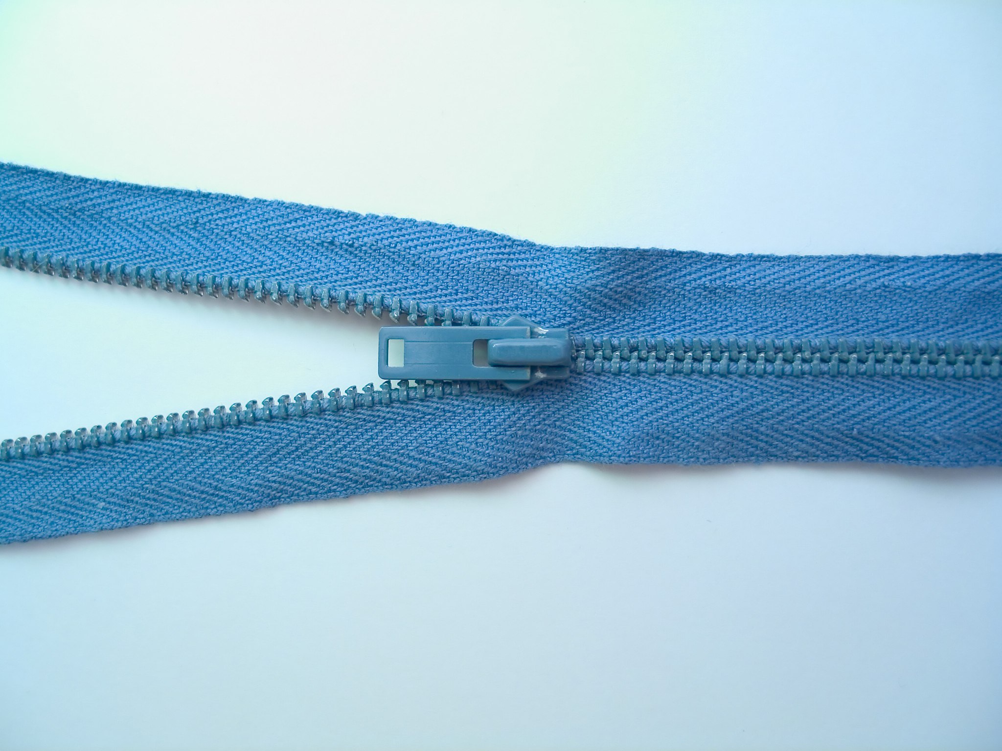 zipper top profile