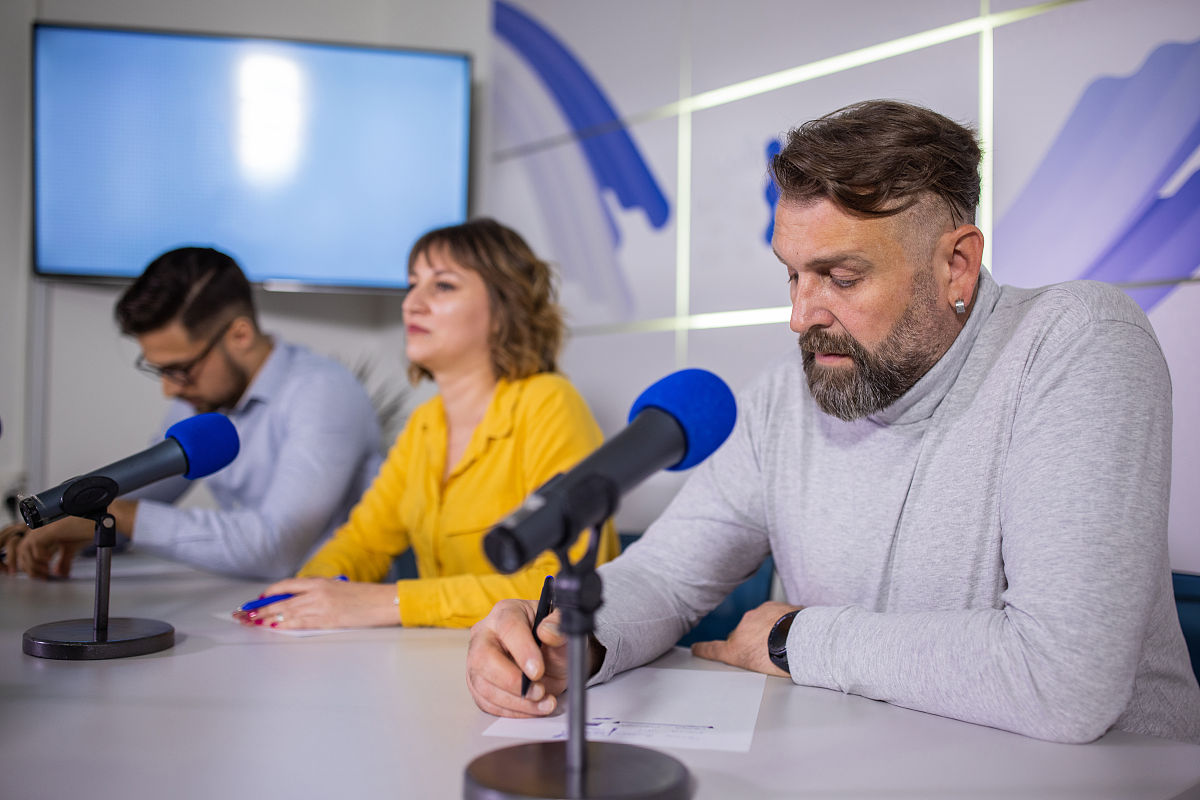 许昌市媒体曝光求助热线是多少？最管用的曝光平台 要求：创建一篇1500至2000字的解决方案