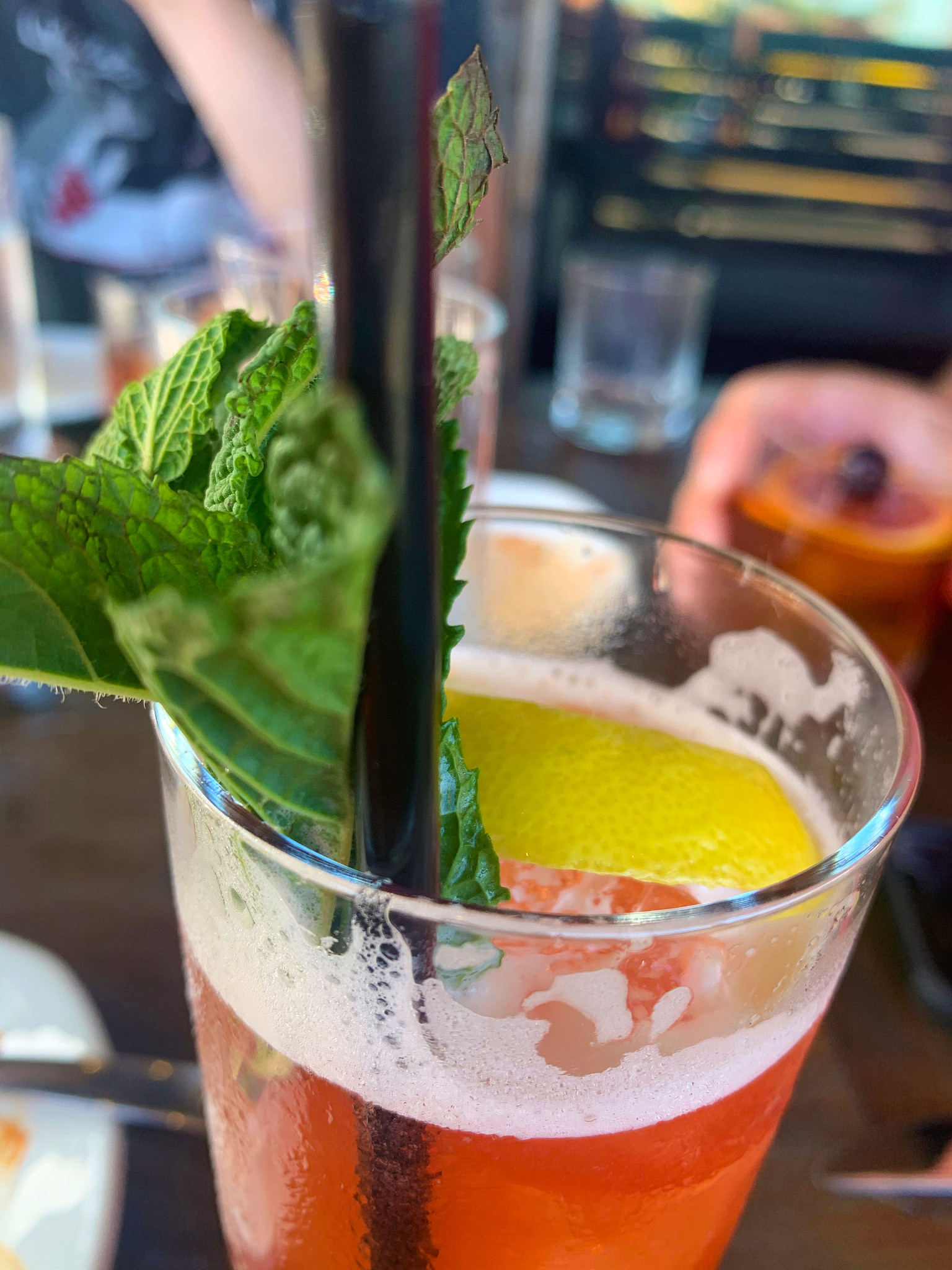 青涩年华鸡尾酒创意说明书1000字