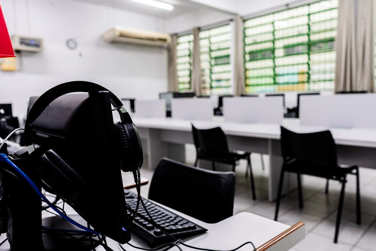 贵阳2021计算机学校适合女生学吗