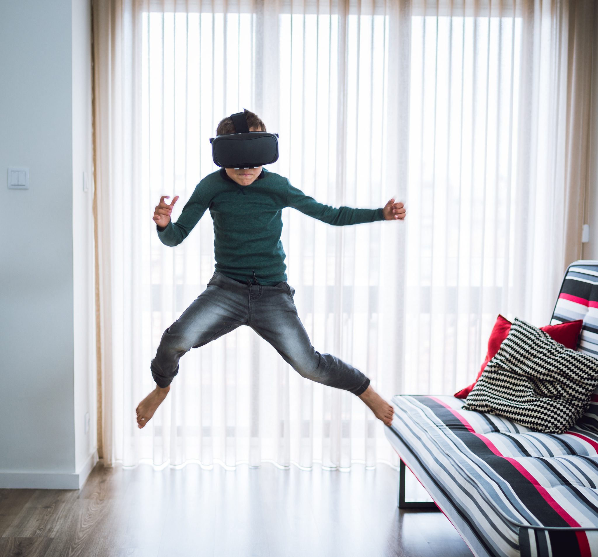 逍遥模拟器打不开软件怎么办帮我用200字详细描述