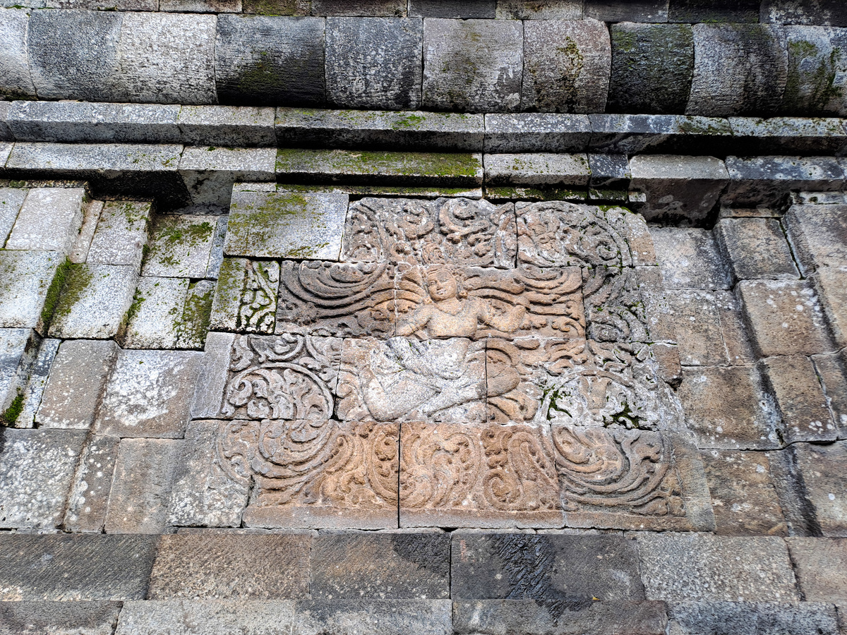 石鳞：古代建筑文物中的独特工艺