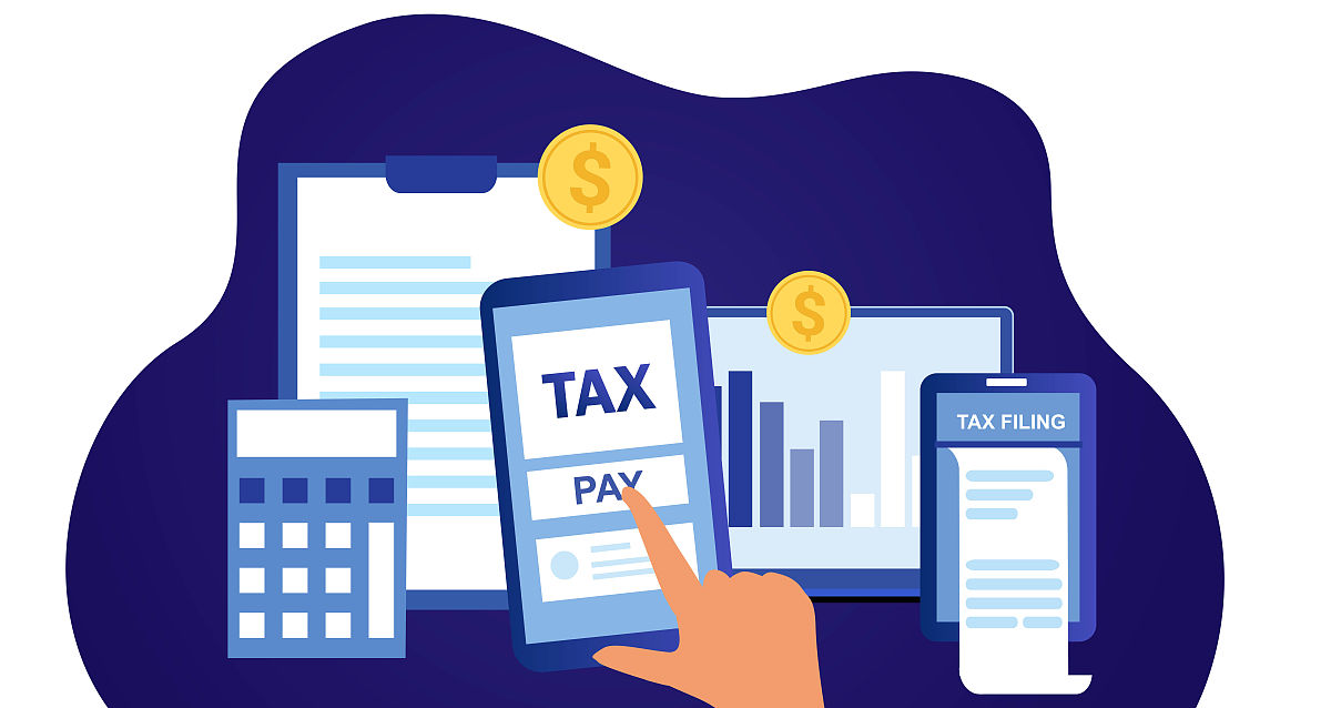 请问金税工程不同阶段是如何利用信息技术手段来提升中国税务工作的？