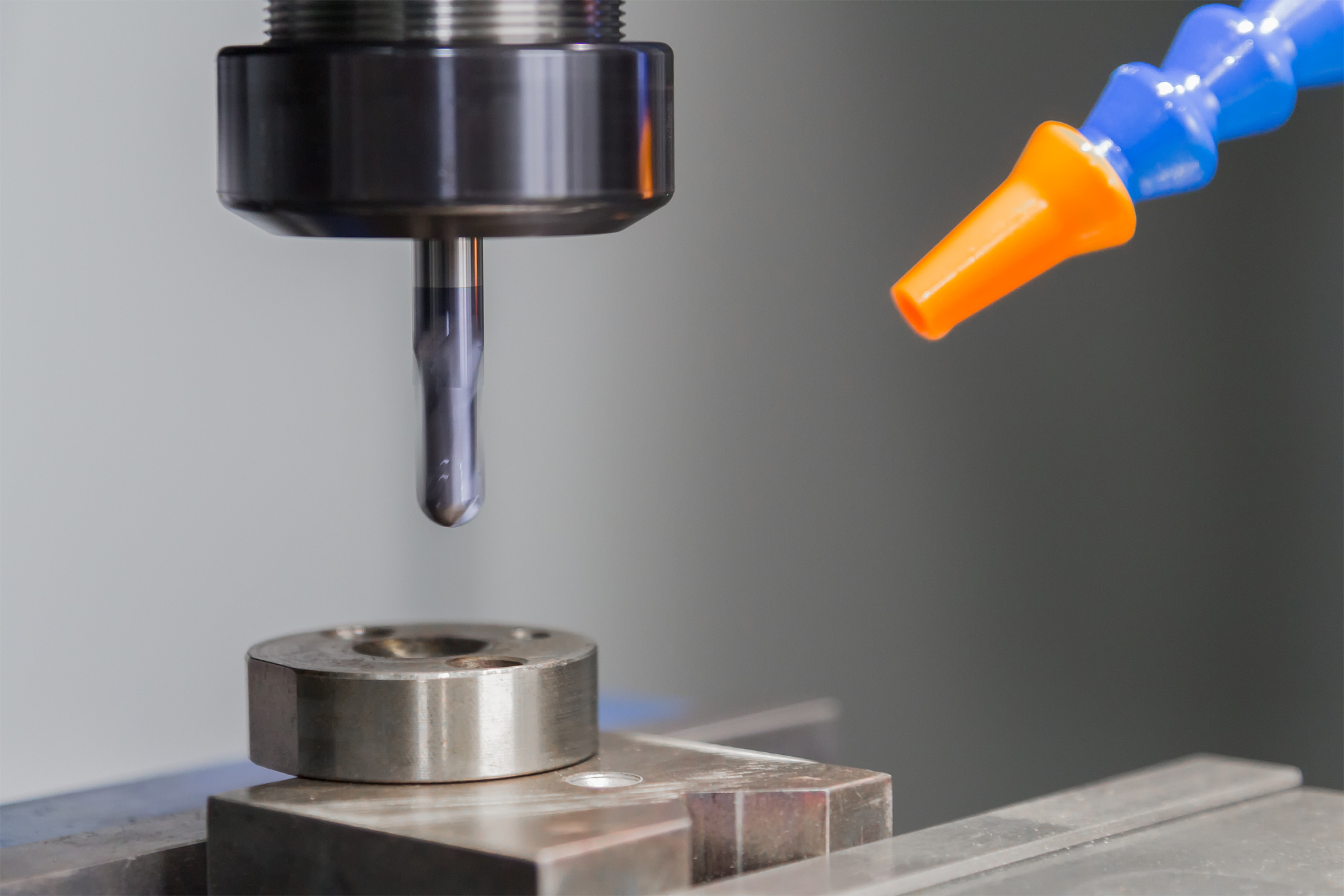 高速钢铣刀化学气相沉积TiN涂层的硬度测试具体操作