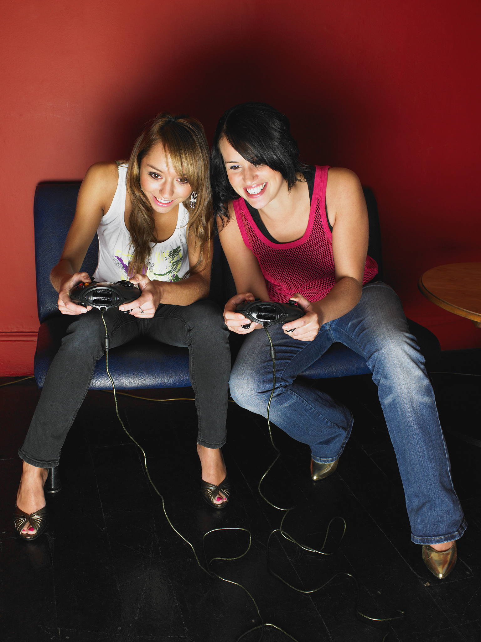 我在最近的一次聚会上无意间在一场游戏中赢过了一个好朋友他显得有点低落。你能给我一些高情商的回复建议吗以安抚他的心情？一句话