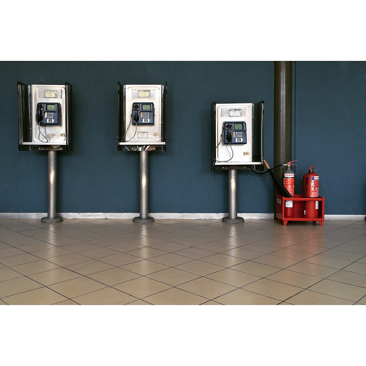 毫升加油机怎么脱机不用卡加油帮我用210字详细描述