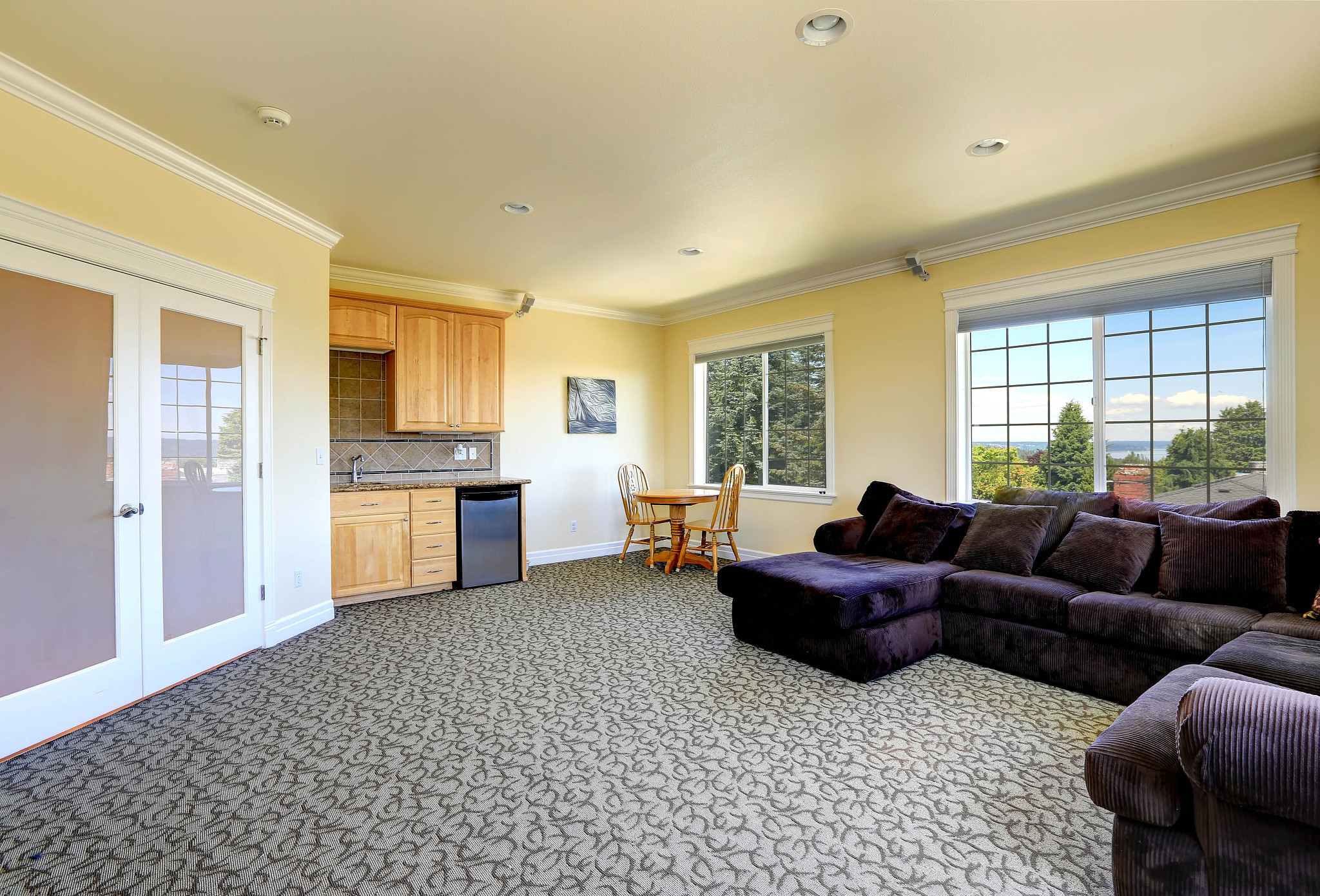 Renting an Apartment: A Sample English Conversation