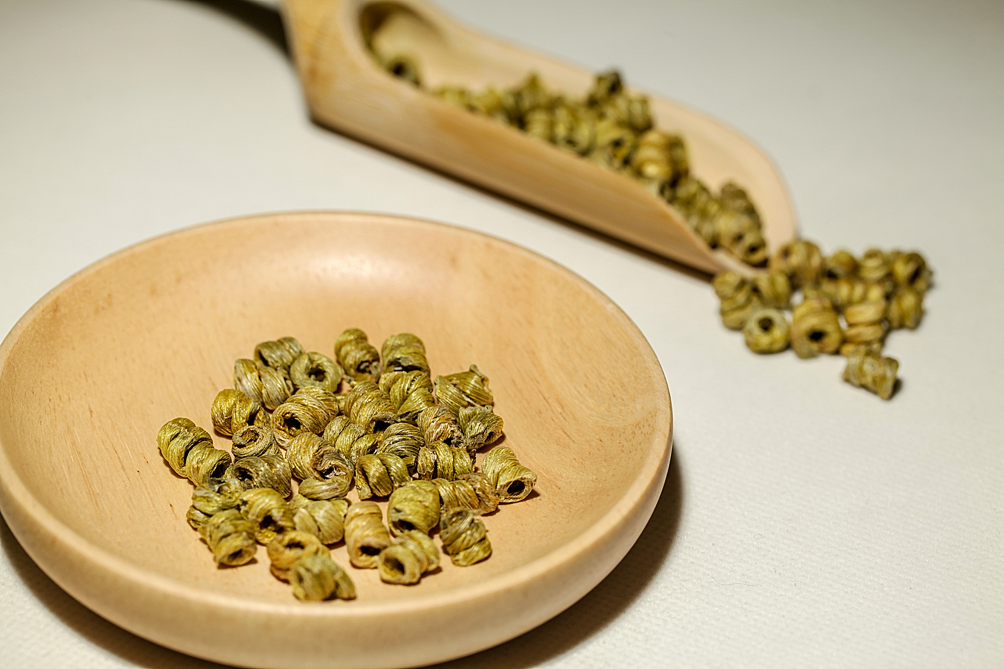 鼓槌石斛破壁饮片的性状研究