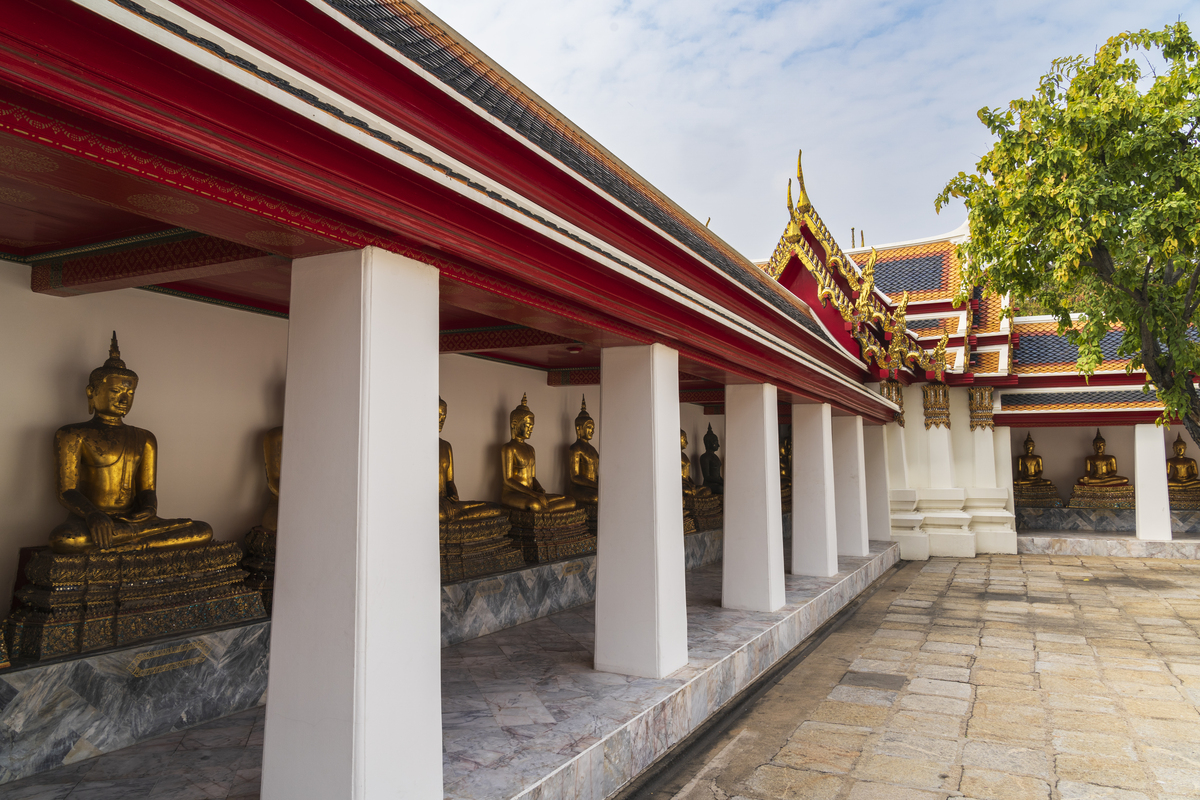 卧佛寺 -  reclining buddha temple