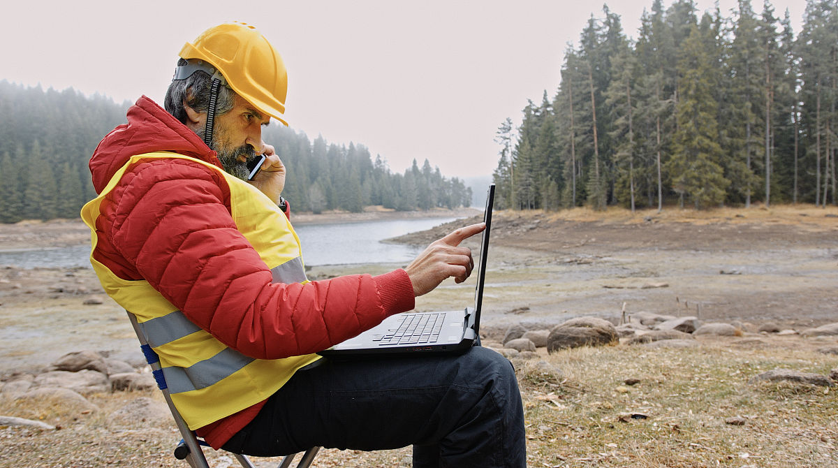 气候、土壤、植物地带性关系：相互影响与可持续发展