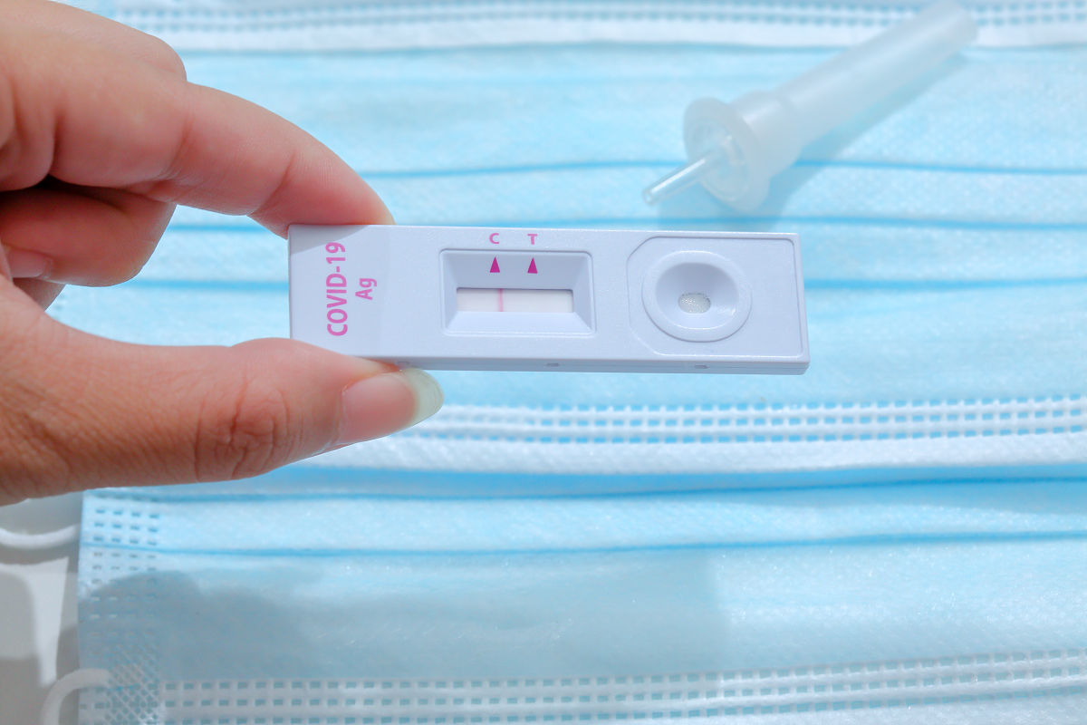 你做为一个软件测试工程师；请整理一份详细的测试用例表格：场景是一个点击按钮；点击后置灰30秒无法重置。30秒后可再次点击