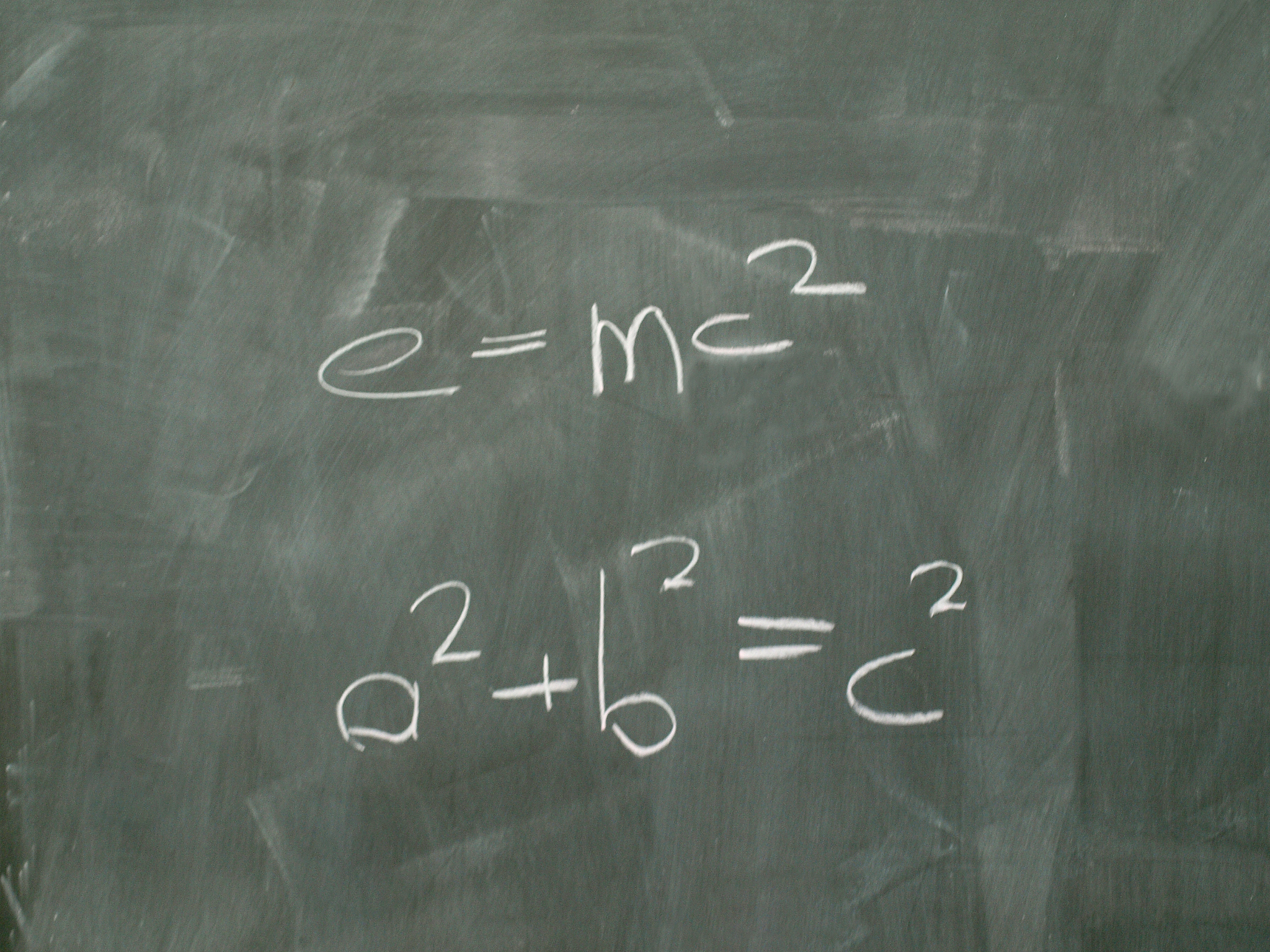 理想气体从状态P1V1T等温膨胀到P2V2T此过程的△A和△G的大小比较是怎样的