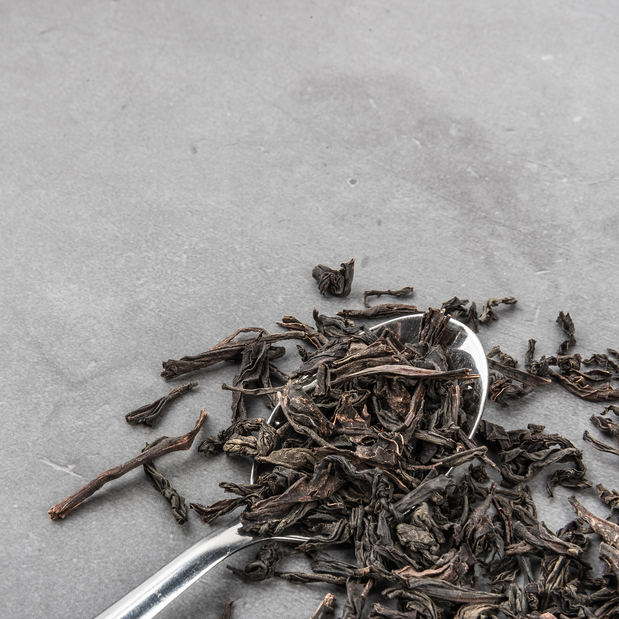 白茶里面有黑虫能喝吗